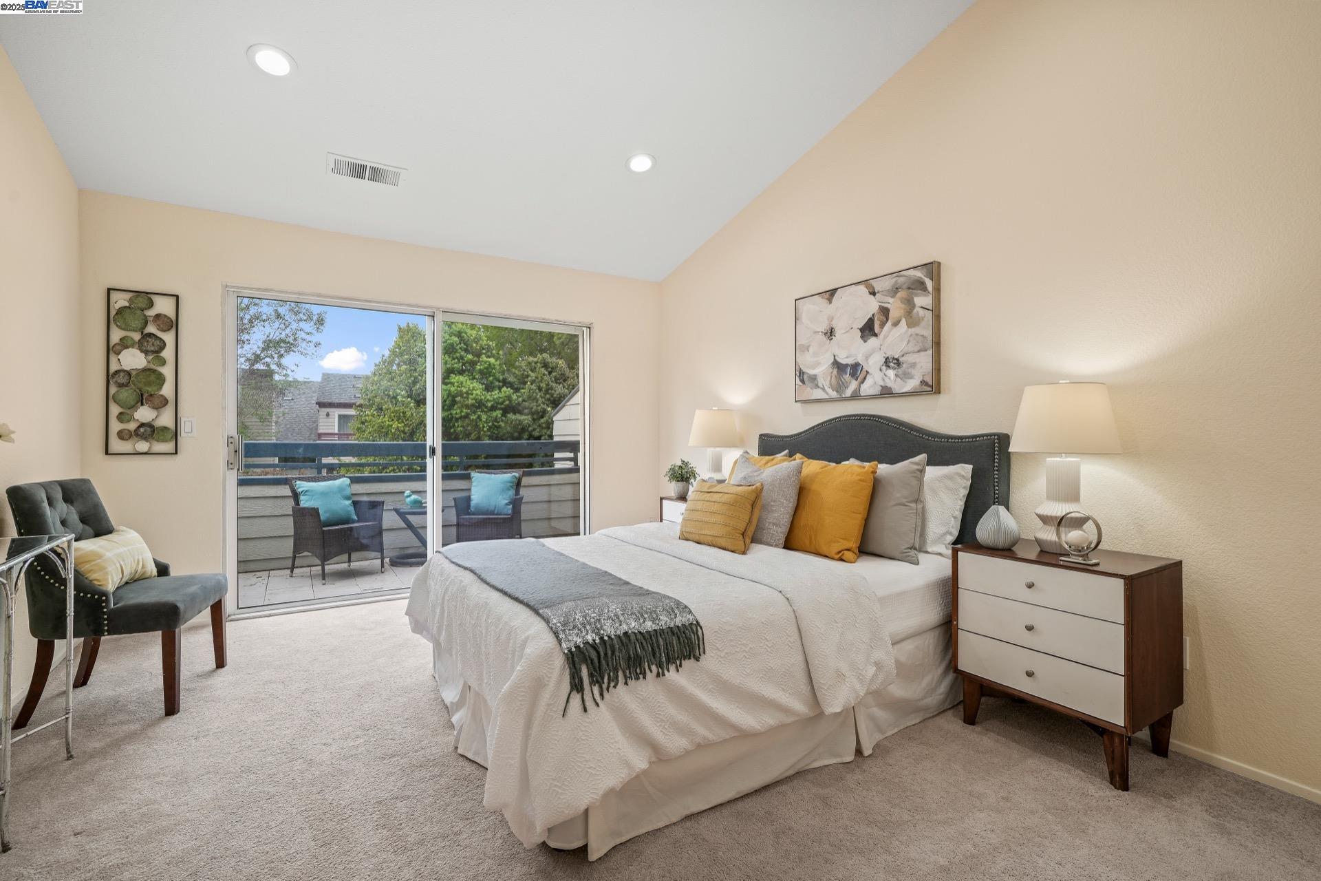 Detail Gallery Image 20 of 60 For 1592 Fairway Green Cir, San Jose,  CA 95131 - 3 Beds | 2/1 Baths