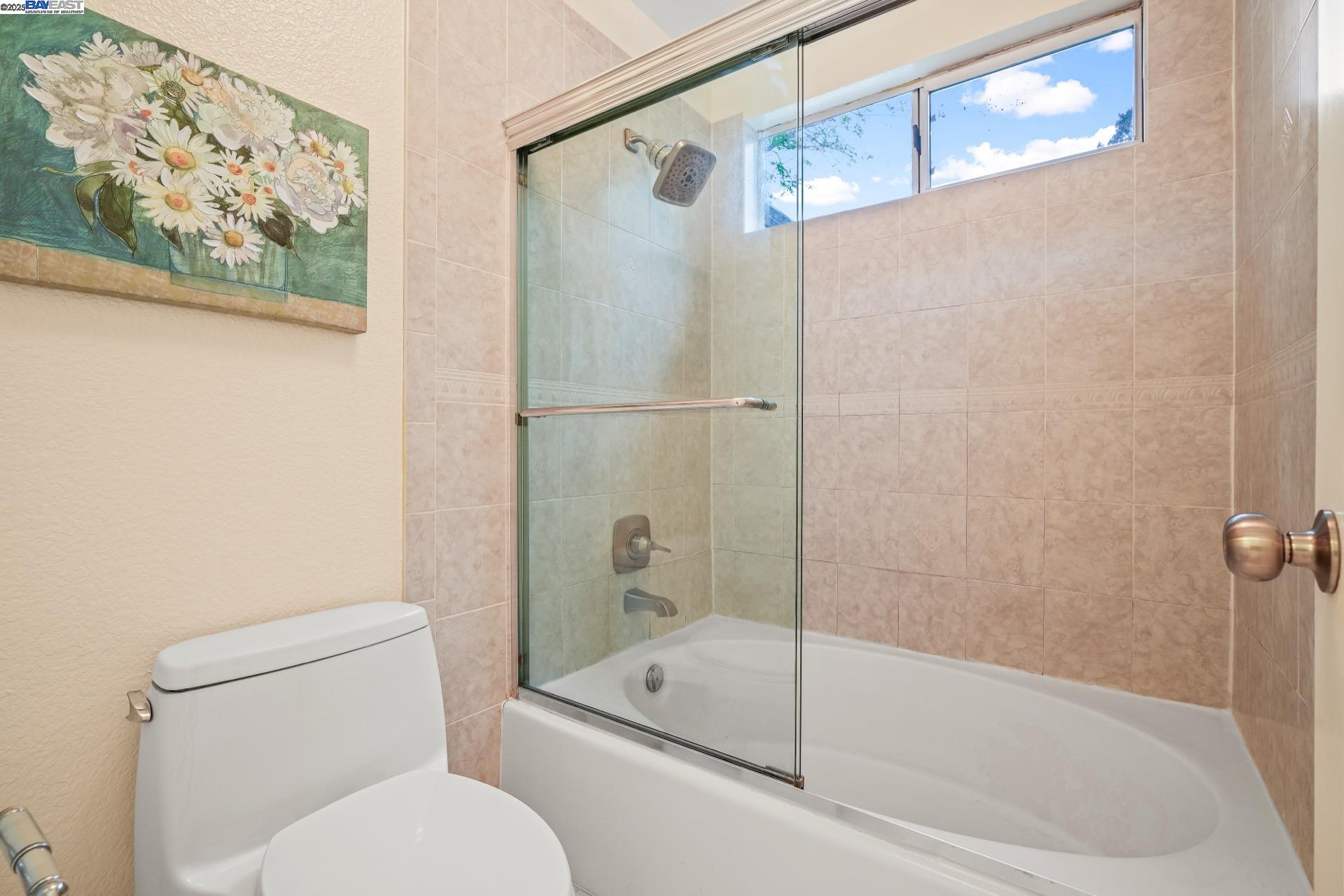 Detail Gallery Image 21 of 60 For 1592 Fairway Green Cir, San Jose,  CA 95131 - 3 Beds | 2/1 Baths