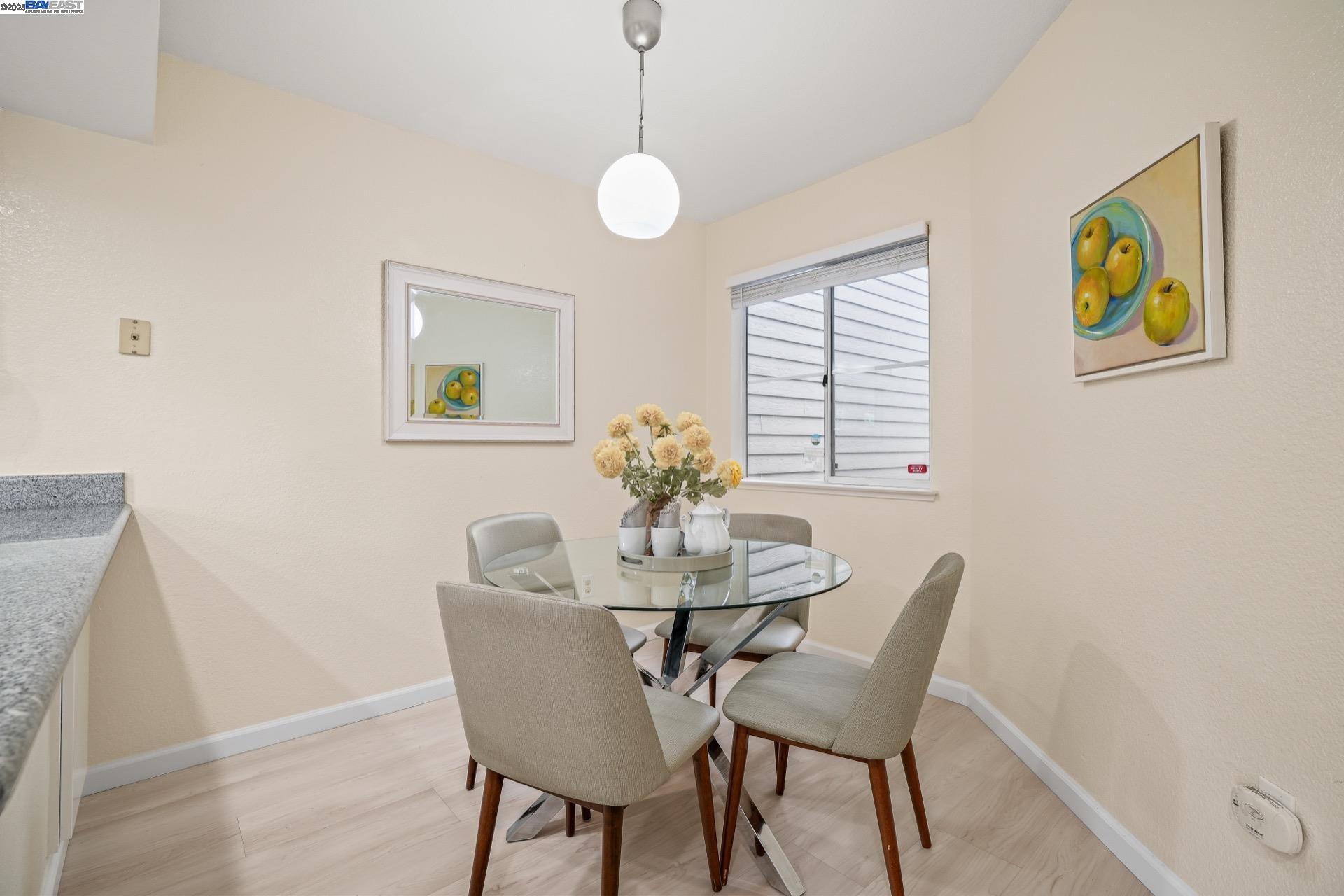 Detail Gallery Image 31 of 60 For 1592 Fairway Green Cir, San Jose,  CA 95131 - 3 Beds | 2/1 Baths
