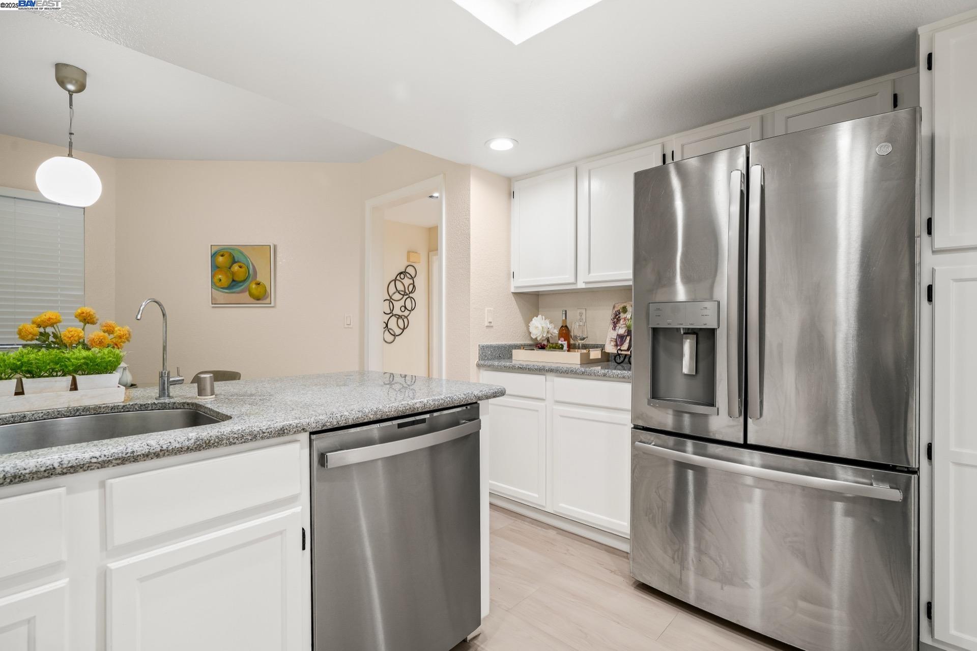 Detail Gallery Image 32 of 60 For 1592 Fairway Green Cir, San Jose,  CA 95131 - 3 Beds | 2/1 Baths