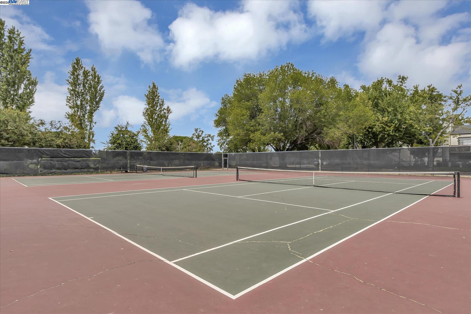Detail Gallery Image 50 of 60 For 1592 Fairway Green Cir, San Jose,  CA 95131 - 3 Beds | 2/1 Baths