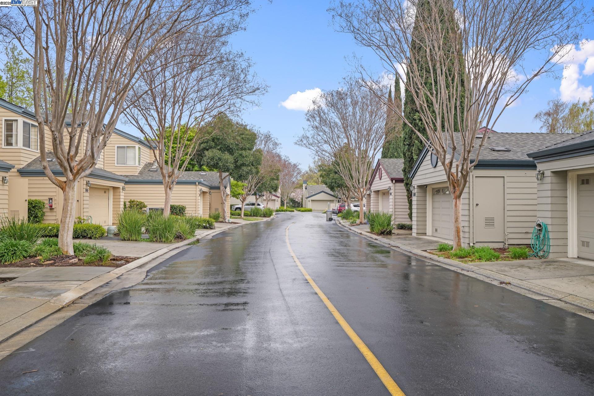 Detail Gallery Image 51 of 60 For 1592 Fairway Green Cir, San Jose,  CA 95131 - 3 Beds | 2/1 Baths