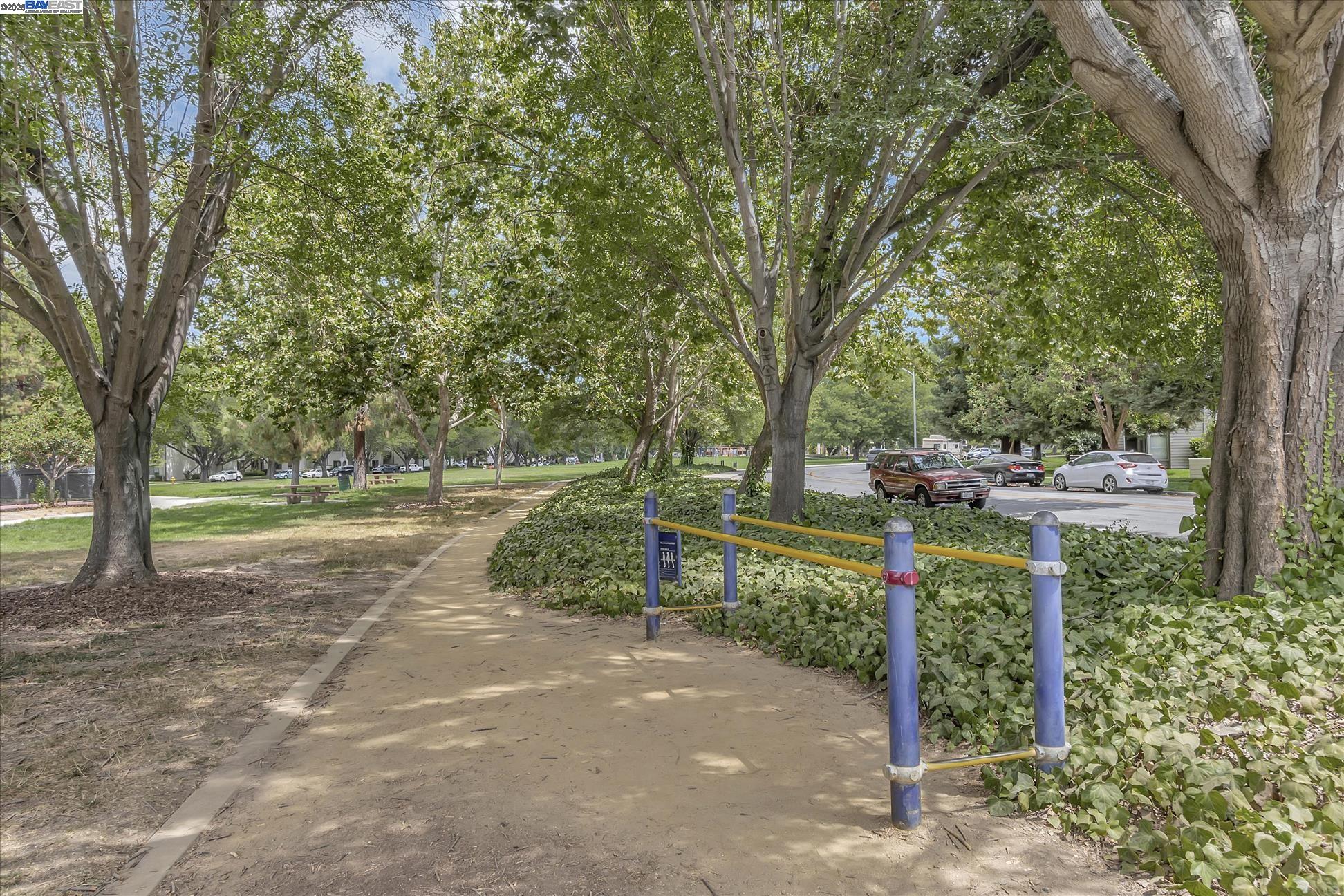 Detail Gallery Image 53 of 60 For 1592 Fairway Green Cir, San Jose,  CA 95131 - 3 Beds | 2/1 Baths