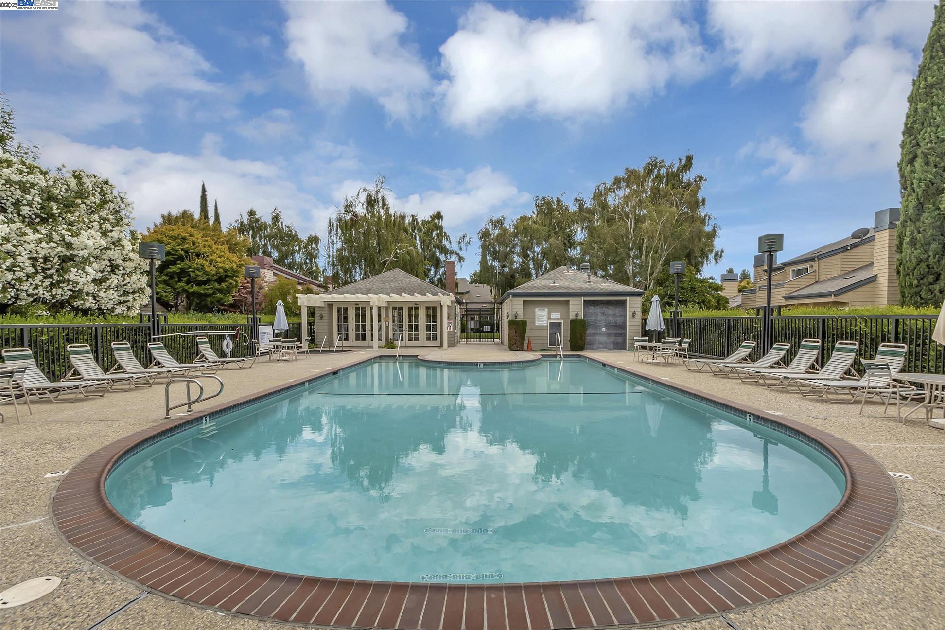 Detail Gallery Image 57 of 60 For 1592 Fairway Green Cir, San Jose,  CA 95131 - 3 Beds | 2/1 Baths