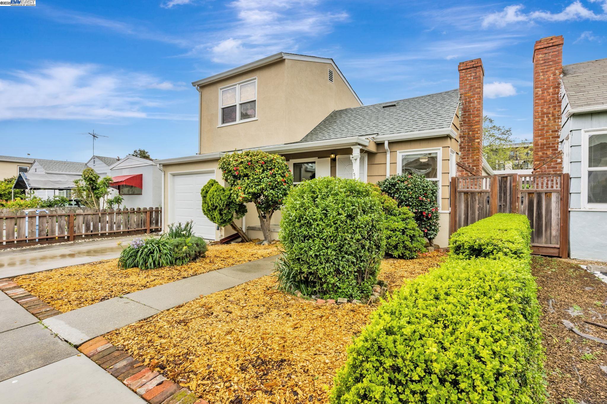 Detail Gallery Image 1 of 1 For 1510 Kains Ave, Berkeley,  CA 94702 - 3 Beds | 2 Baths