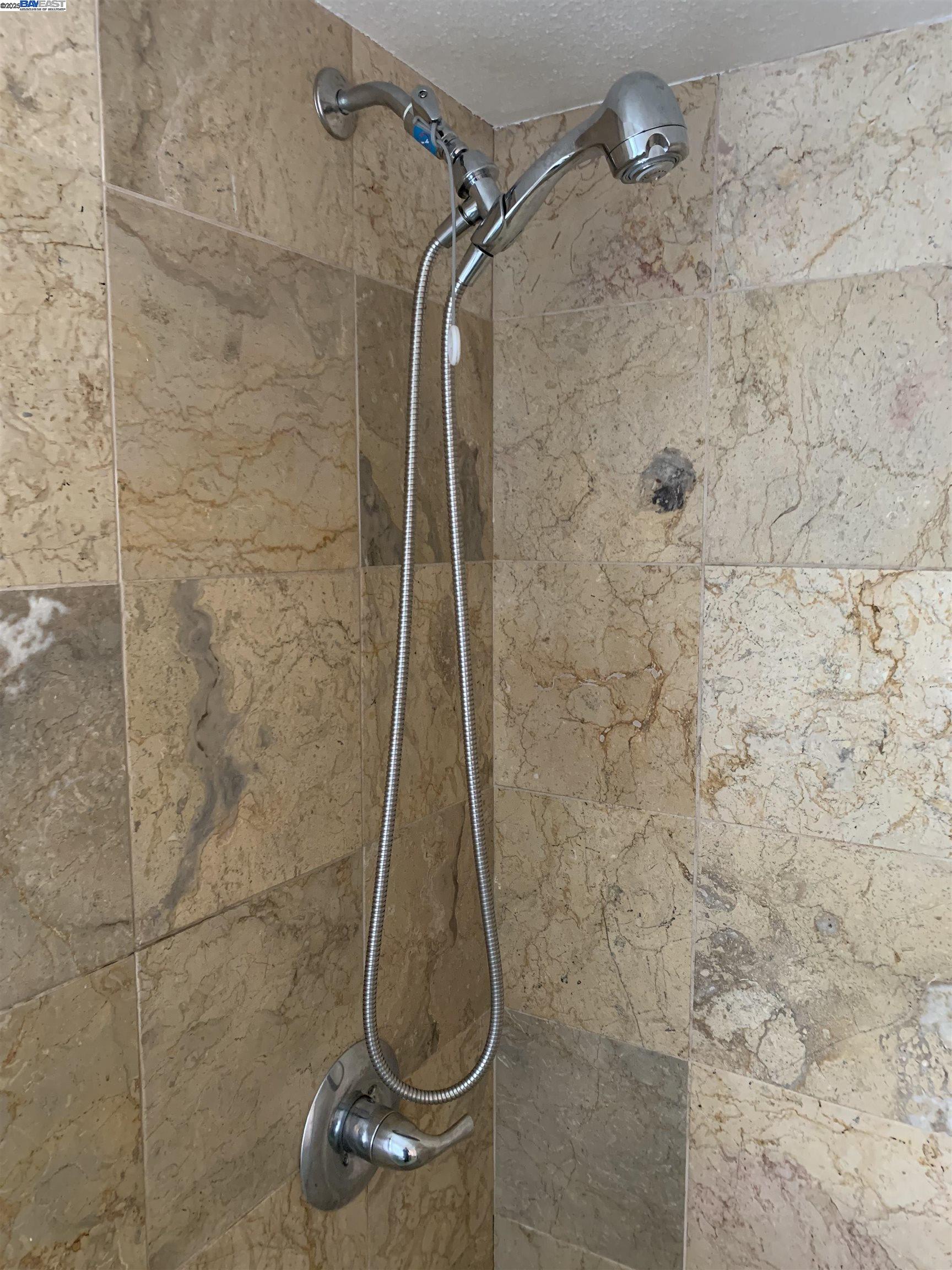 Detail Gallery Image 11 of 16 For 1933 103rd. Ave., Oakland,  CA 94603 - 2 Beds | 1 Baths