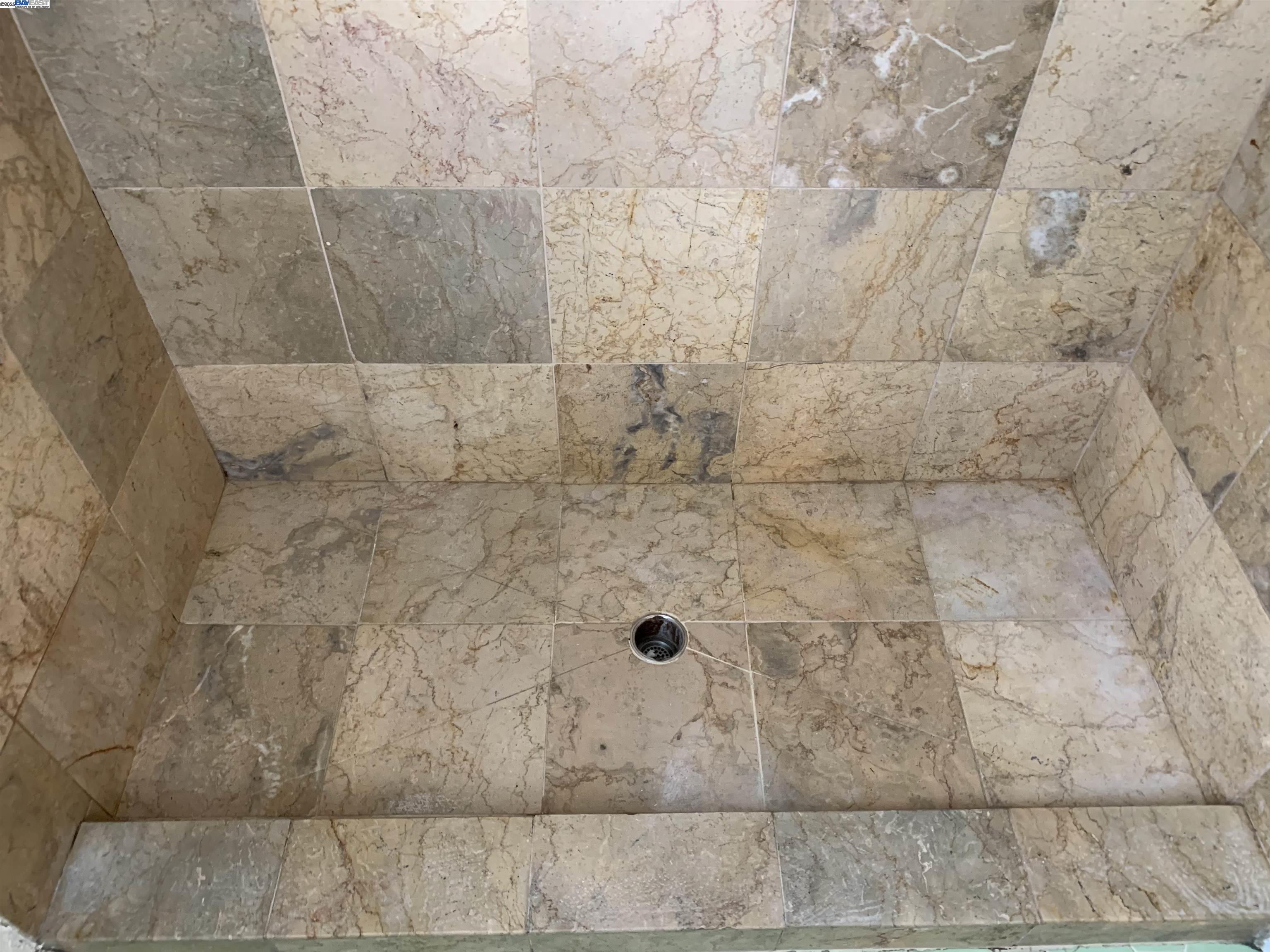 Detail Gallery Image 9 of 16 For 1933 103rd. Ave., Oakland,  CA 94603 - 2 Beds | 1 Baths