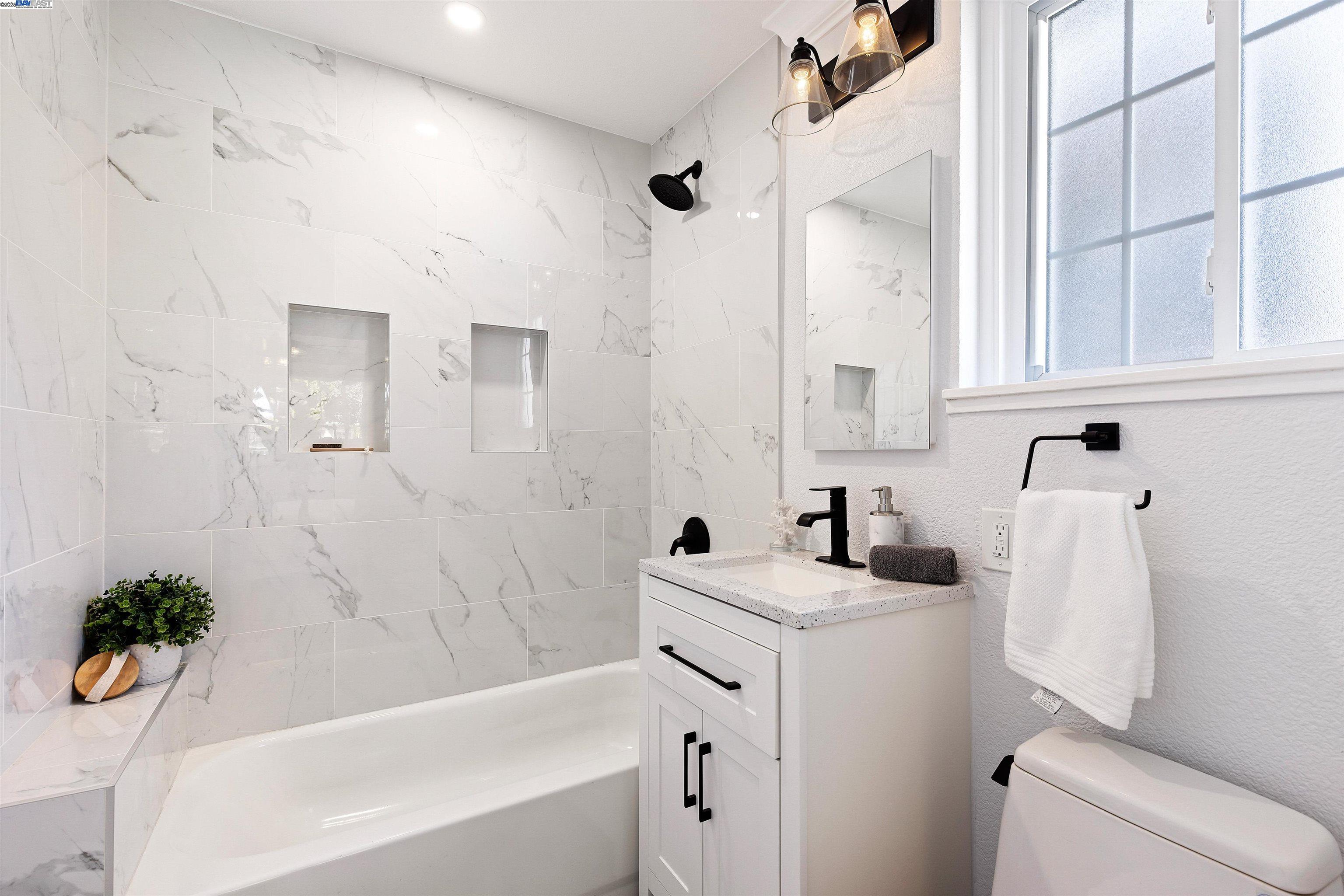 Detail Gallery Image 18 of 38 For 1692 Maryland St, Redwood City,  CA 94061 - 3 Beds | 3/1 Baths