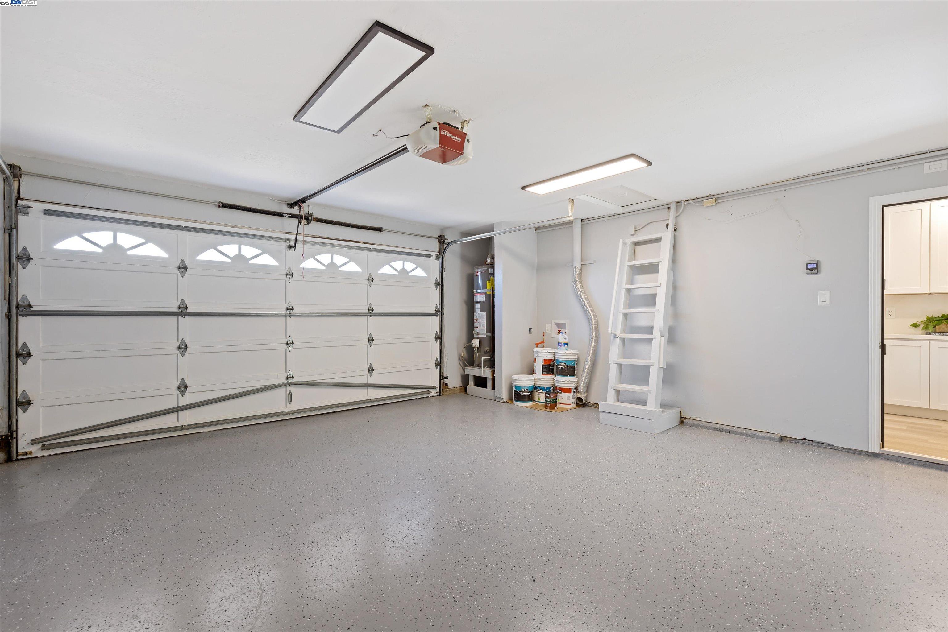 Detail Gallery Image 36 of 38 For 1692 Maryland St, Redwood City,  CA 94061 - 3 Beds | 3/1 Baths