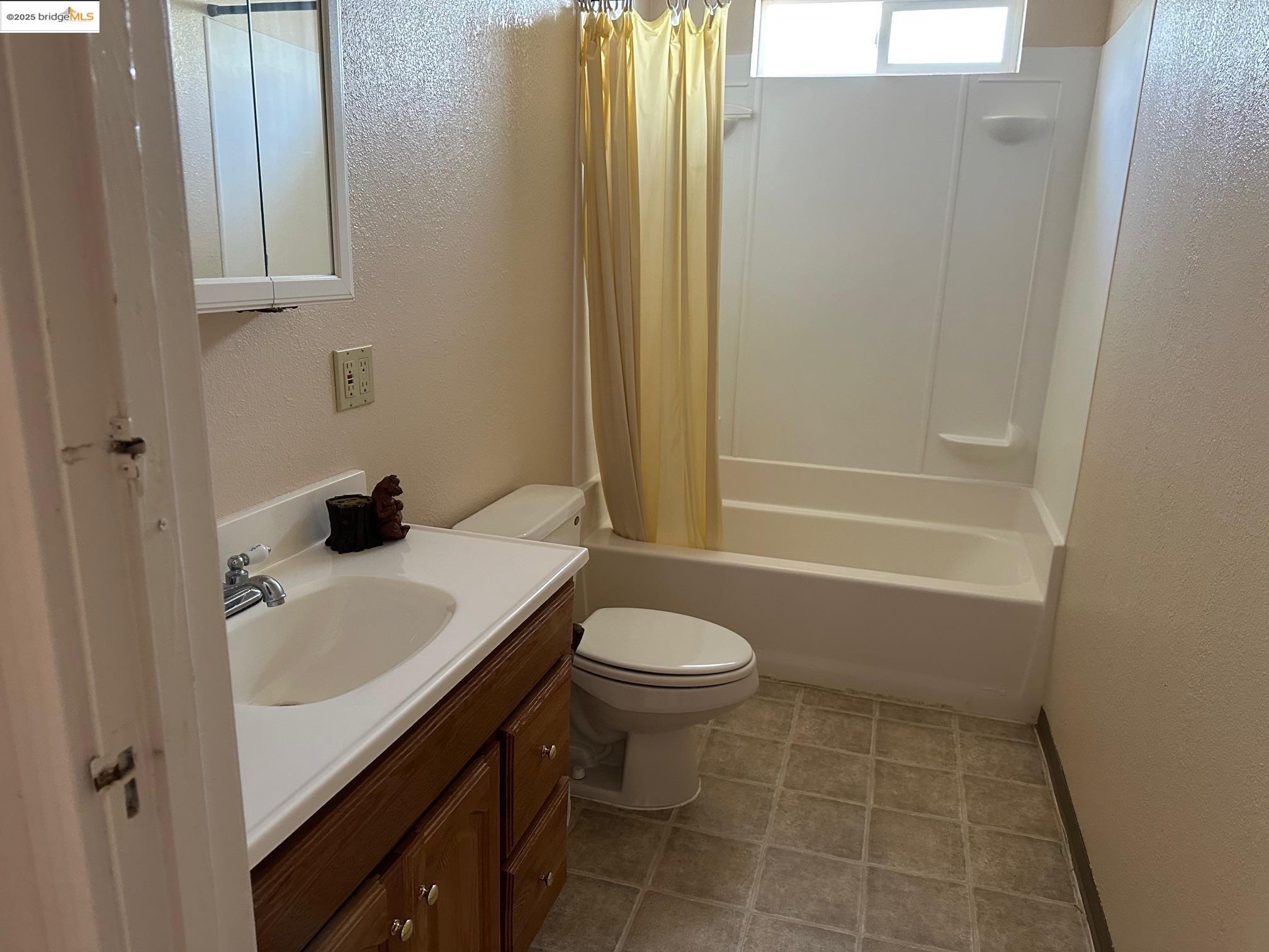 Detail Gallery Image 20 of 37 For 10967 Smith Station Rd., Groveland,  CA 95321 - 2 Beds | 2 Baths