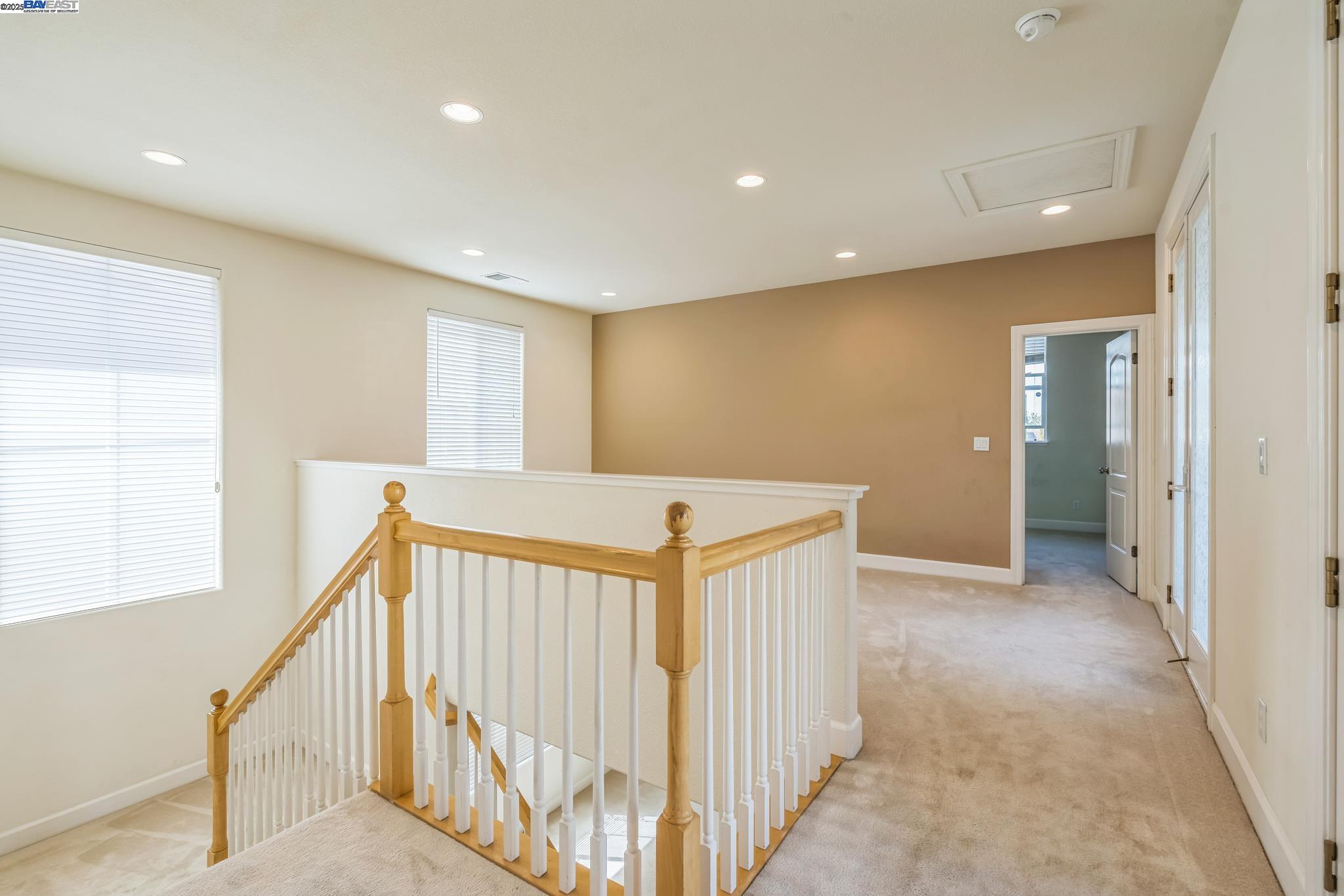 Detail Gallery Image 11 of 24 For 5591 Newfields Ln, Dublin,  CA 94568-8779 - 5 Beds | 4 Baths