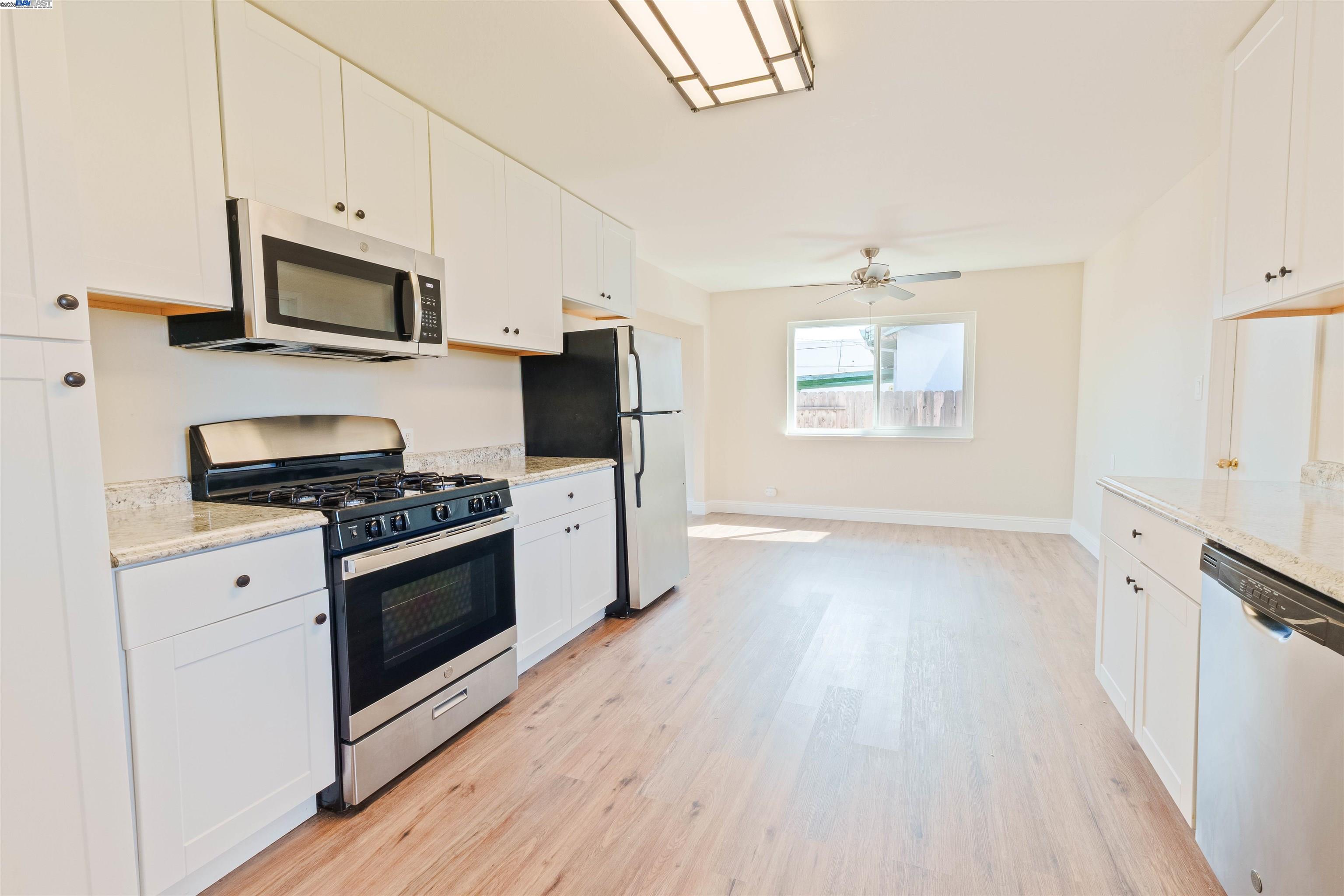 Detail Gallery Image 11 of 25 For 157 Argonaut St, Manteca,  CA 95336 - 3 Beds | 2 Baths