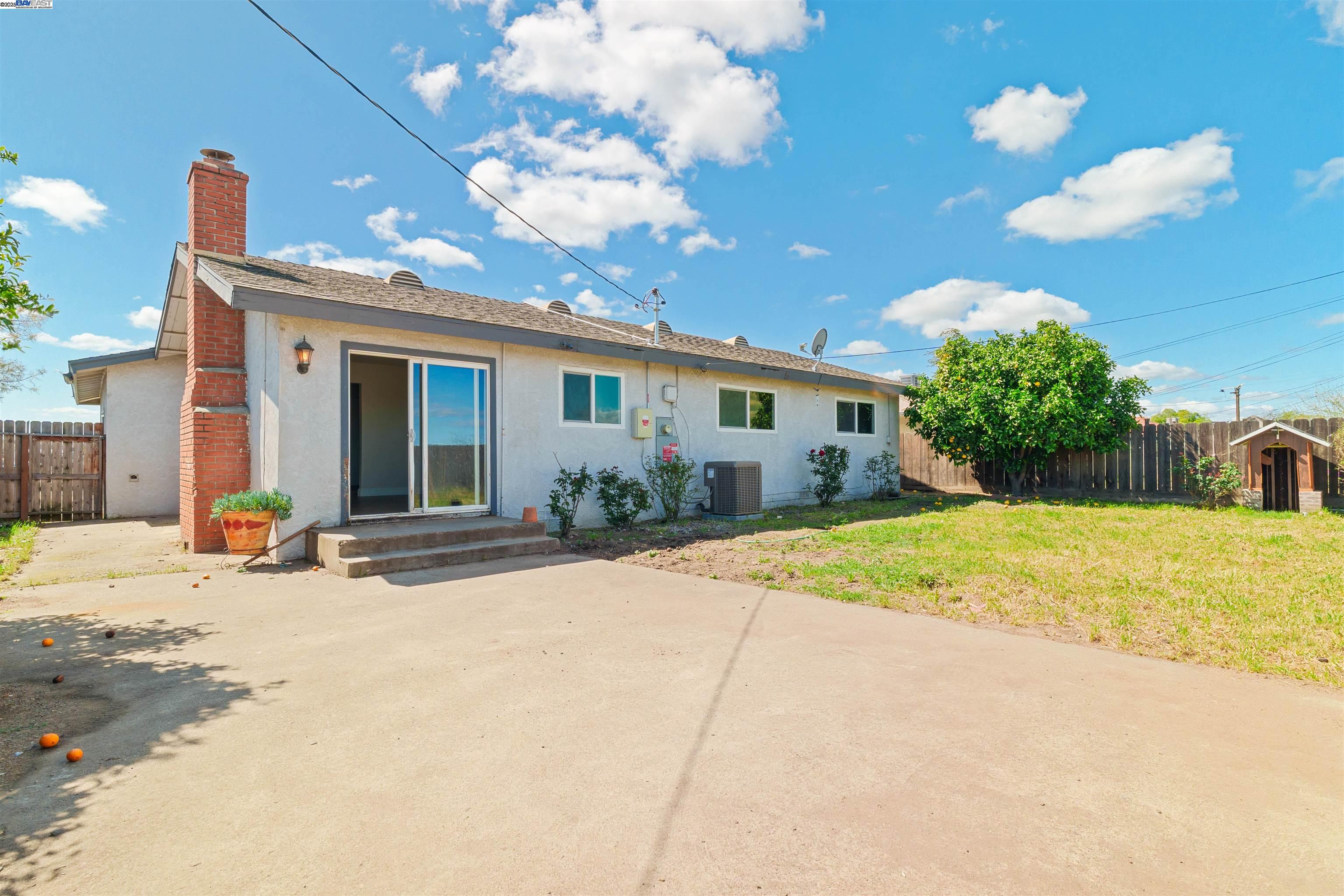 Detail Gallery Image 23 of 25 For 157 Argonaut St, Manteca,  CA 95336 - 3 Beds | 2 Baths