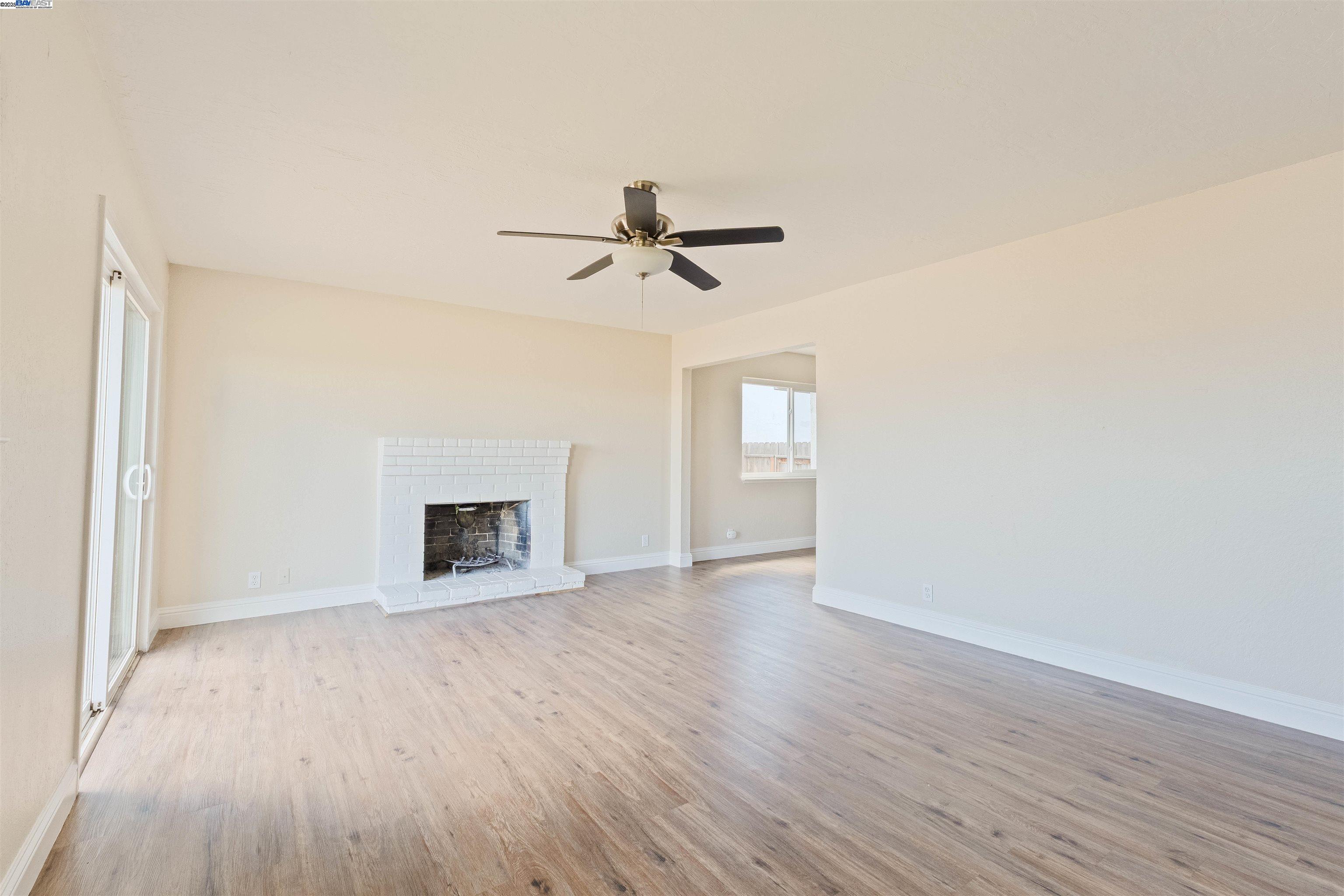Detail Gallery Image 5 of 25 For 157 Argonaut St, Manteca,  CA 95336 - 3 Beds | 2 Baths