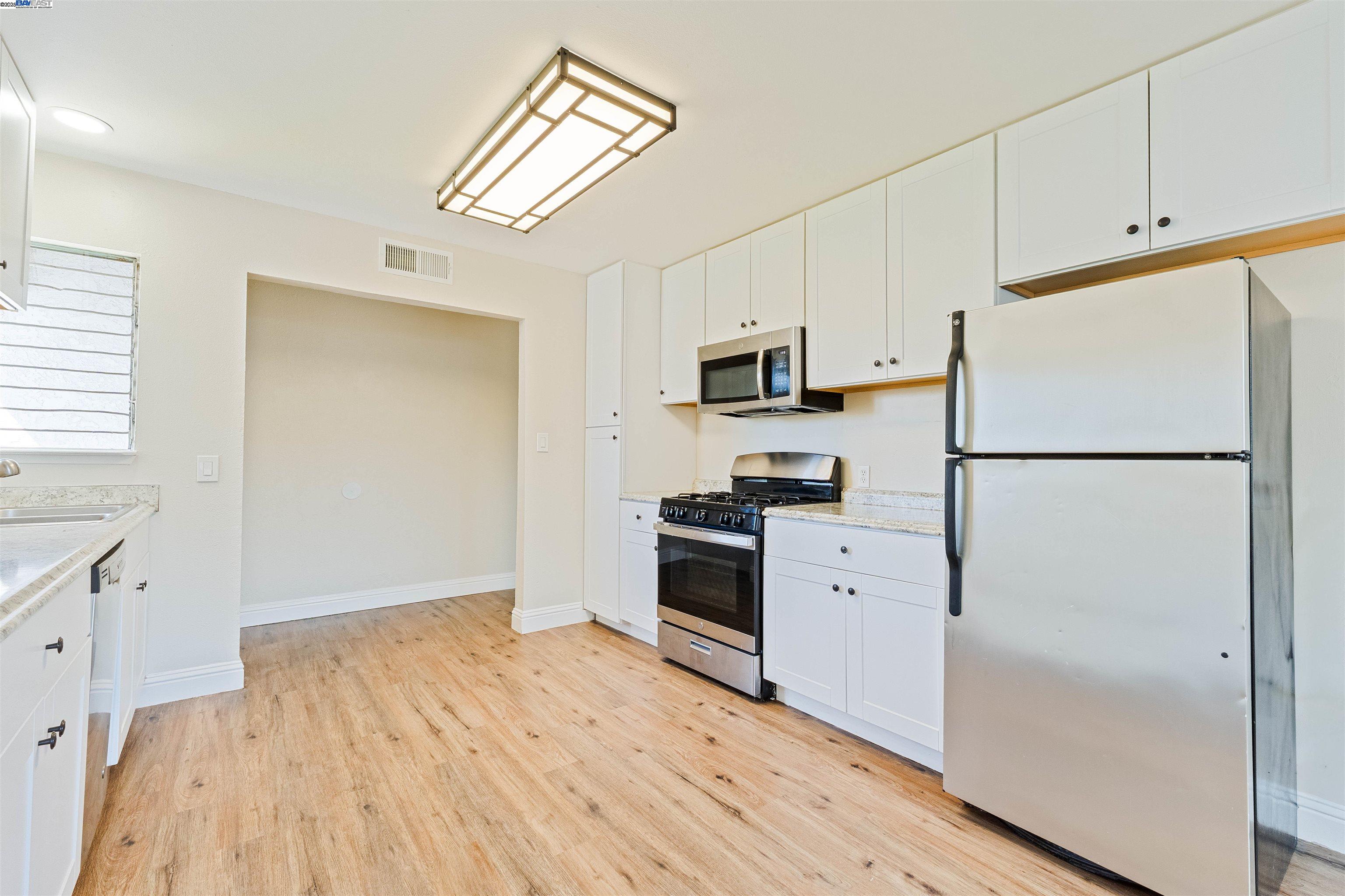 Detail Gallery Image 9 of 25 For 157 Argonaut St, Manteca,  CA 95336 - 3 Beds | 2 Baths