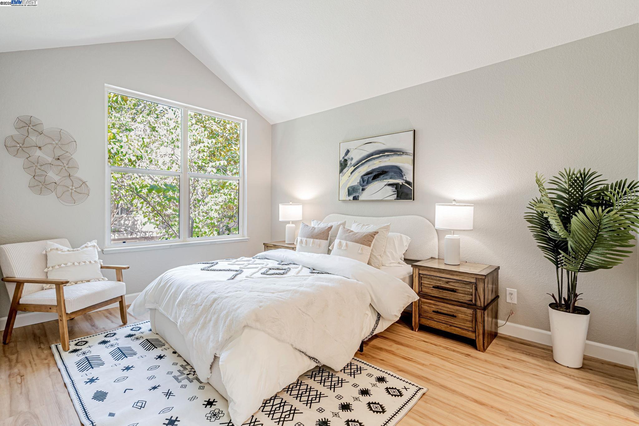 Detail Gallery Image 8 of 26 For 419 Saint Emilion Ct, Mountain View,  CA 94043 - 3 Beds | 2/1 Baths