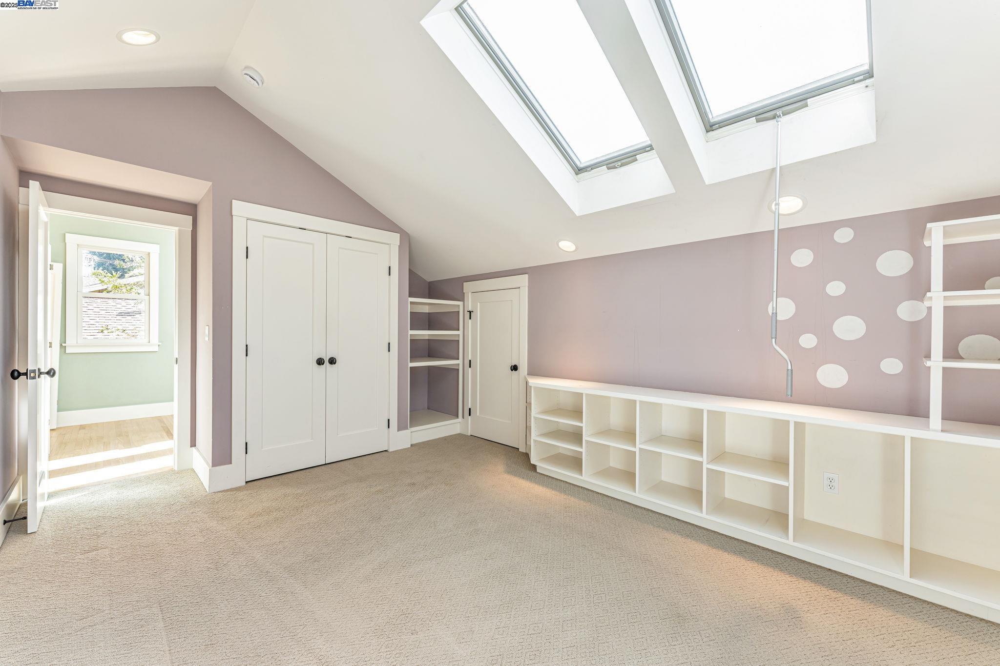 Detail Gallery Image 33 of 54 For 414 Mcauley St, Oakland,  CA 94609 - 4 Beds | 2 Baths