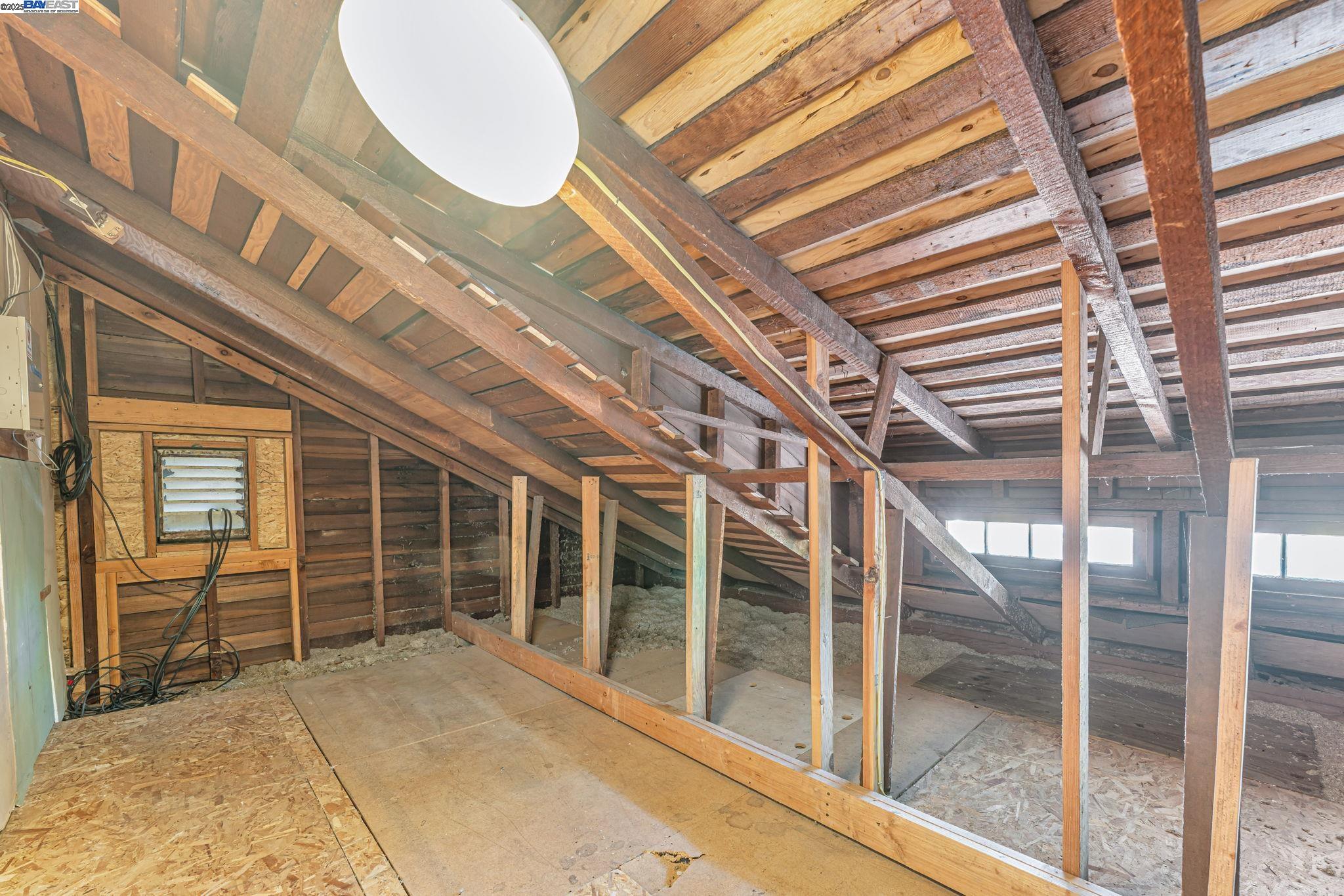 Detail Gallery Image 42 of 54 For 414 Mcauley St, Oakland,  CA 94609 - 4 Beds | 2 Baths