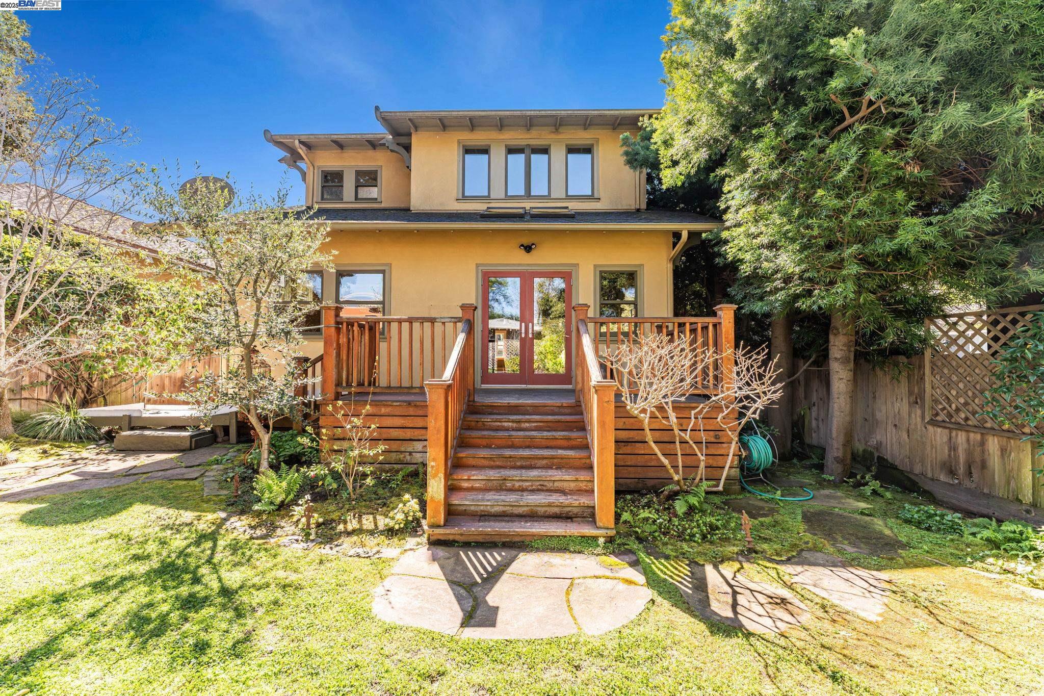 Detail Gallery Image 50 of 54 For 414 Mcauley St, Oakland,  CA 94609 - 4 Beds | 2 Baths