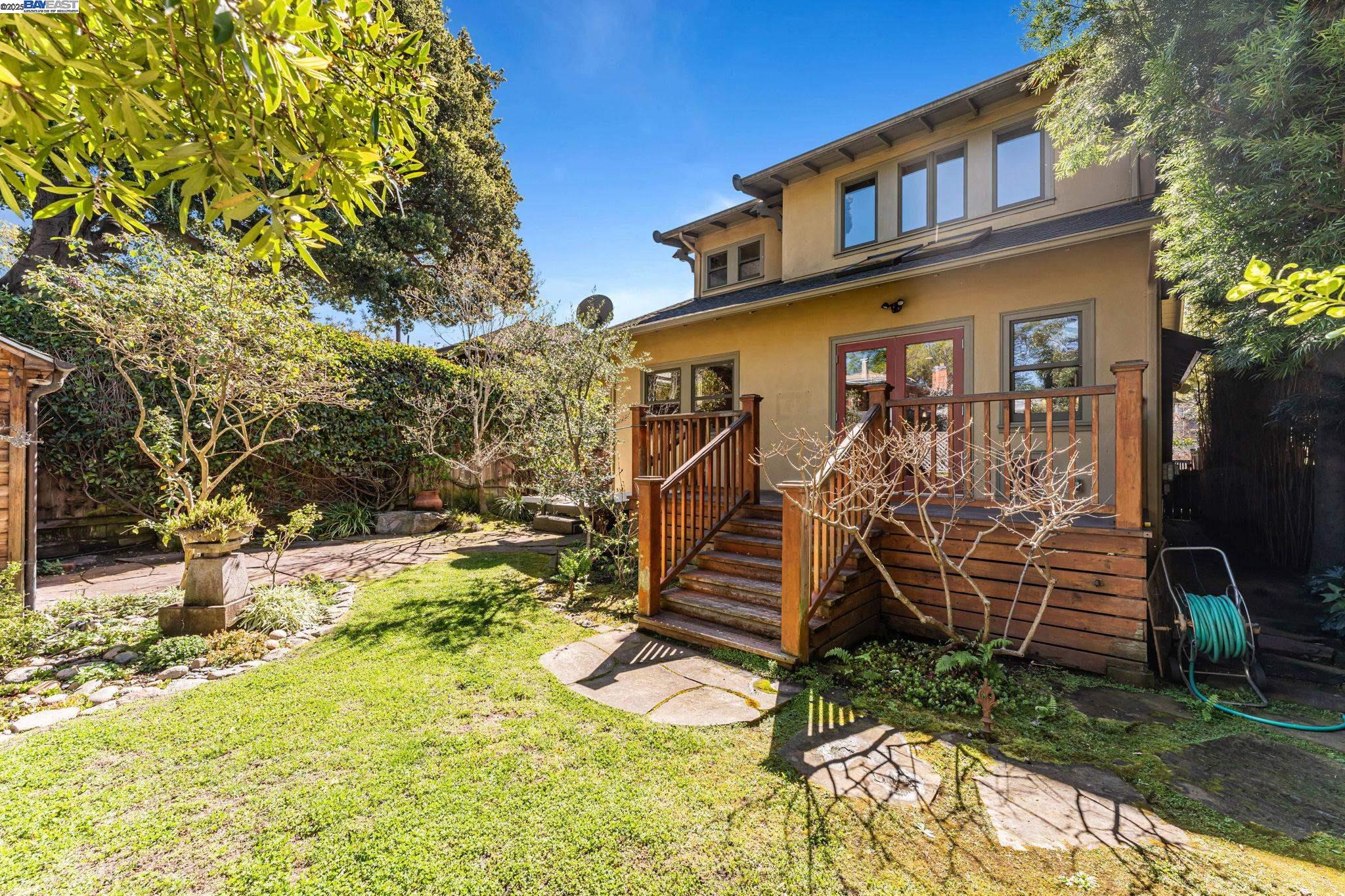 Detail Gallery Image 52 of 54 For 414 Mcauley St, Oakland,  CA 94609 - 4 Beds | 2 Baths