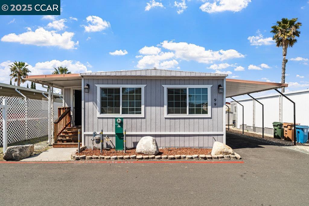 Detail Gallery Image 1 of 44 For 3301 Buchanan #99,  Antioch,  CA 94509 - 3 Beds | 2 Baths