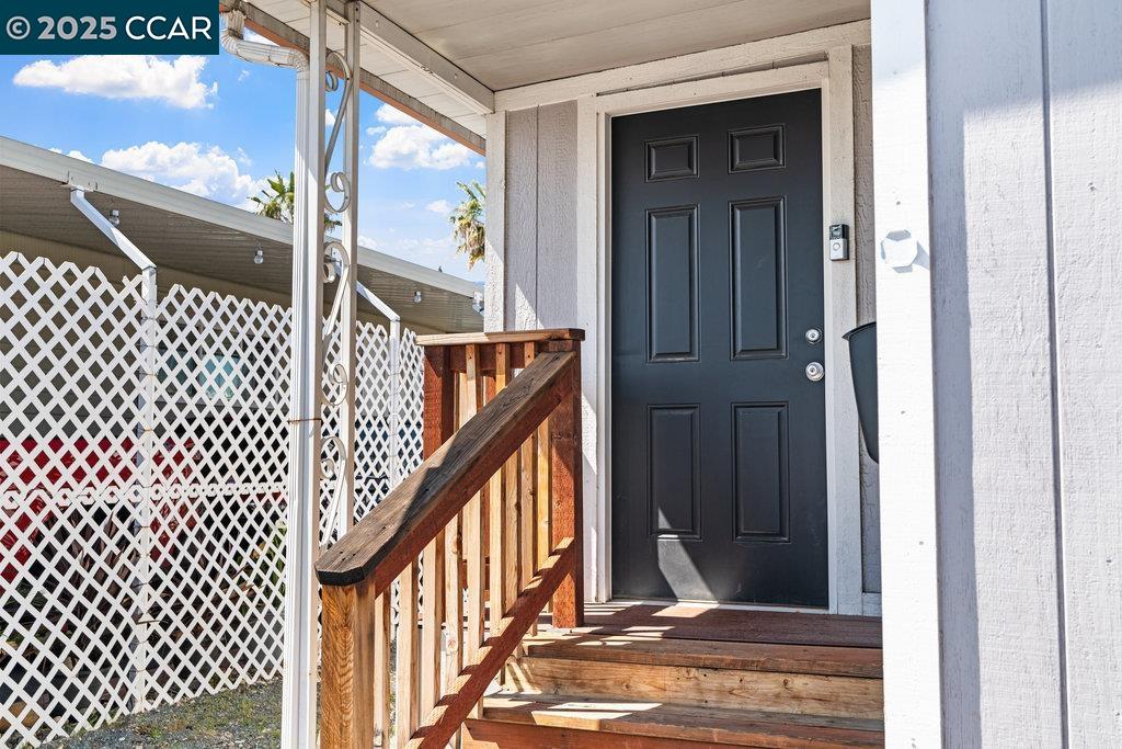 Detail Gallery Image 12 of 44 For 3301 Buchanan #99,  Antioch,  CA 94509 - 3 Beds | 2 Baths
