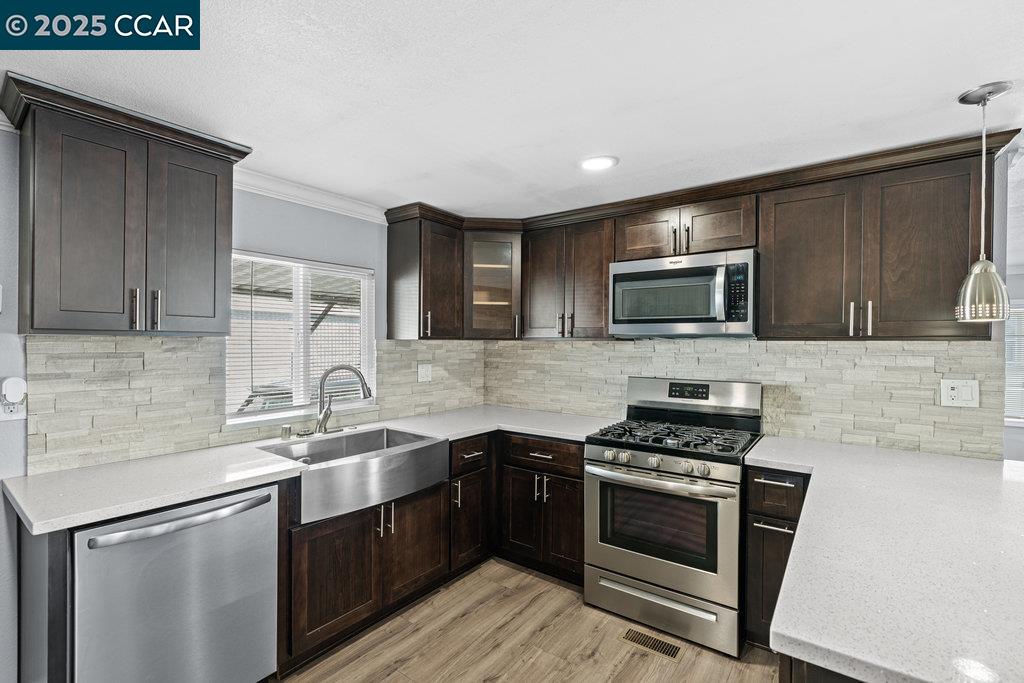 Detail Gallery Image 30 of 44 For 3301 Buchanan #99,  Antioch,  CA 94509 - 3 Beds | 2 Baths