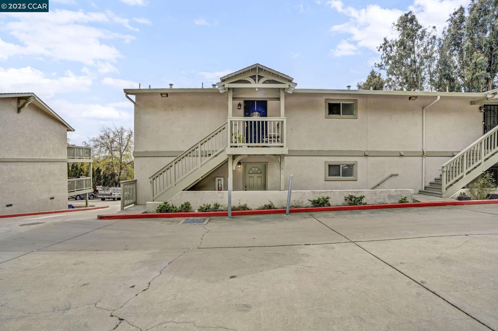 Photo #2: 41091944 Listing: Photo #2