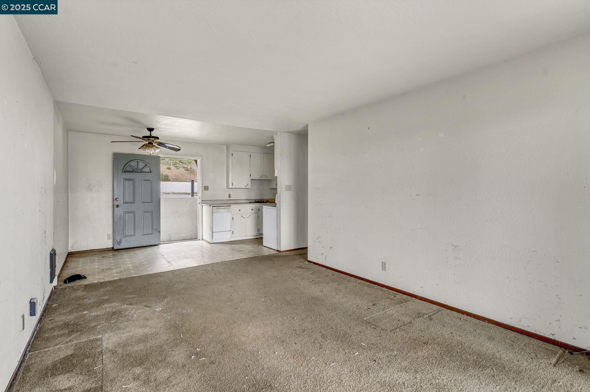 Photo #11: 41091944 Listing: Photo #11