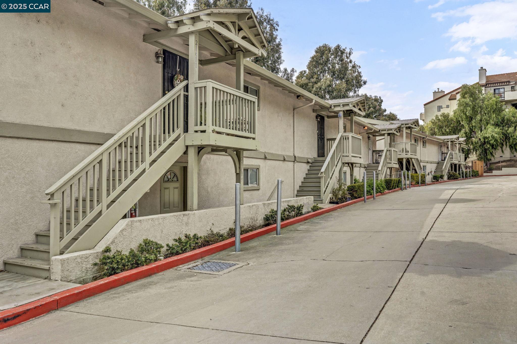 Photo #3: 41091944 Listing: Photo #3