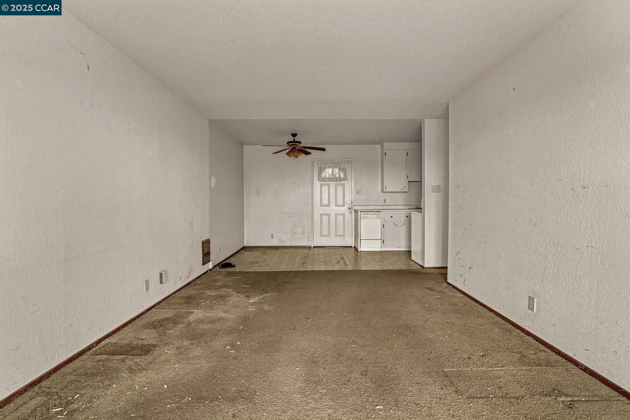 Photo #9: 41091944 Listing: Photo #9