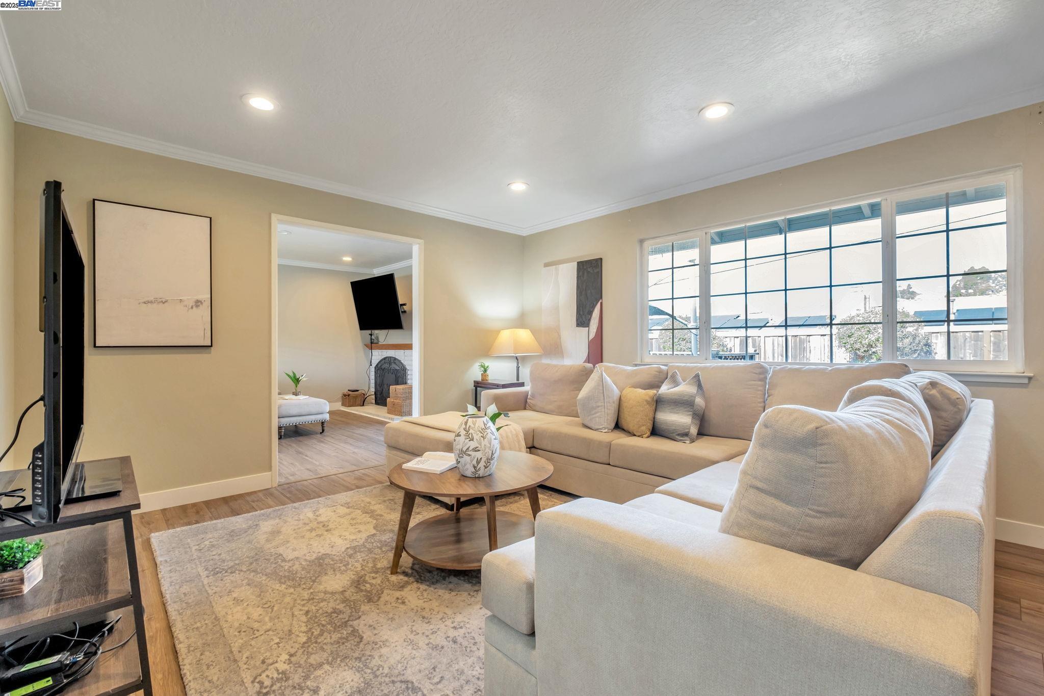 Detail Gallery Image 5 of 47 For 1480 Lemos Lane, Fremont,  CA 94539 - 3 Beds | 2 Baths