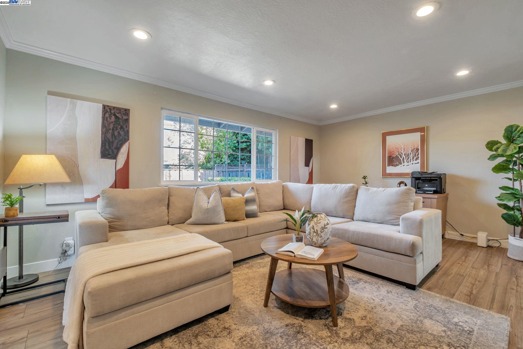 Detail Gallery Image 6 of 47 For 1480 Lemos Lane, Fremont,  CA 94539 - 3 Beds | 2 Baths