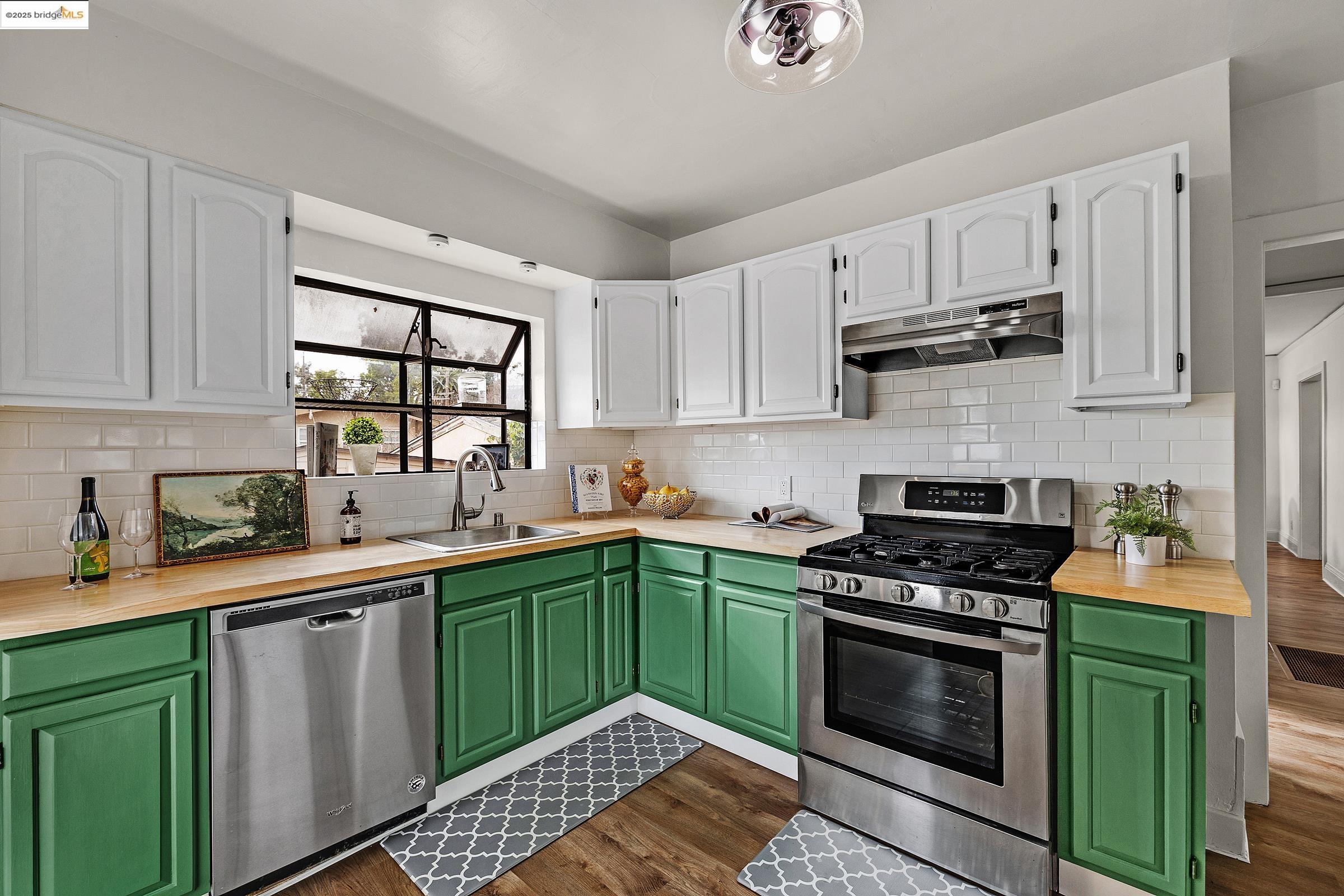 3324 68th Ave