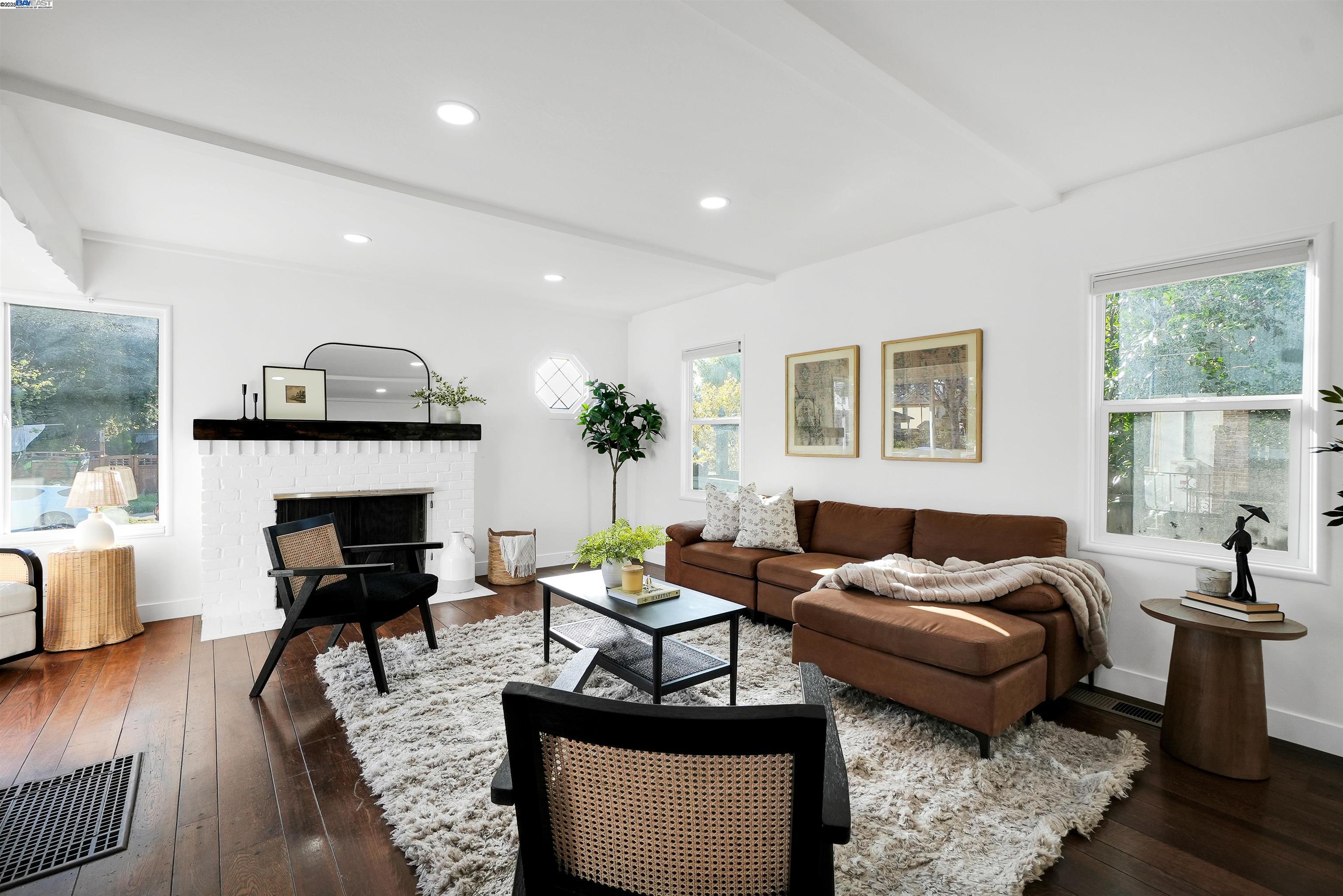 property-img