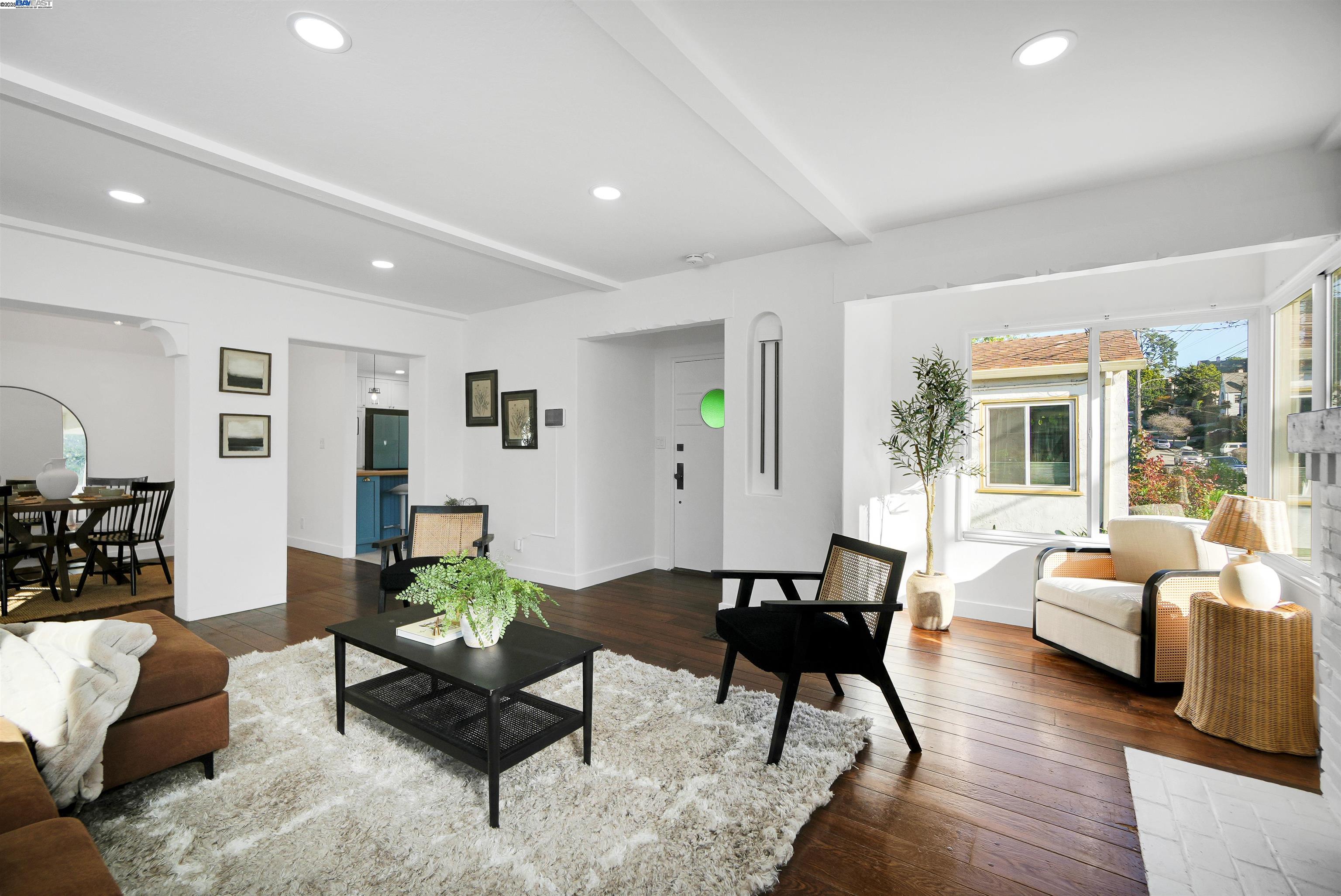 property-img
