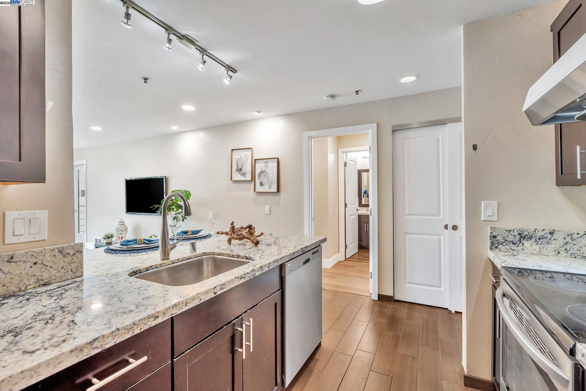 Photo #10: 41091972 Listing: Photo #10