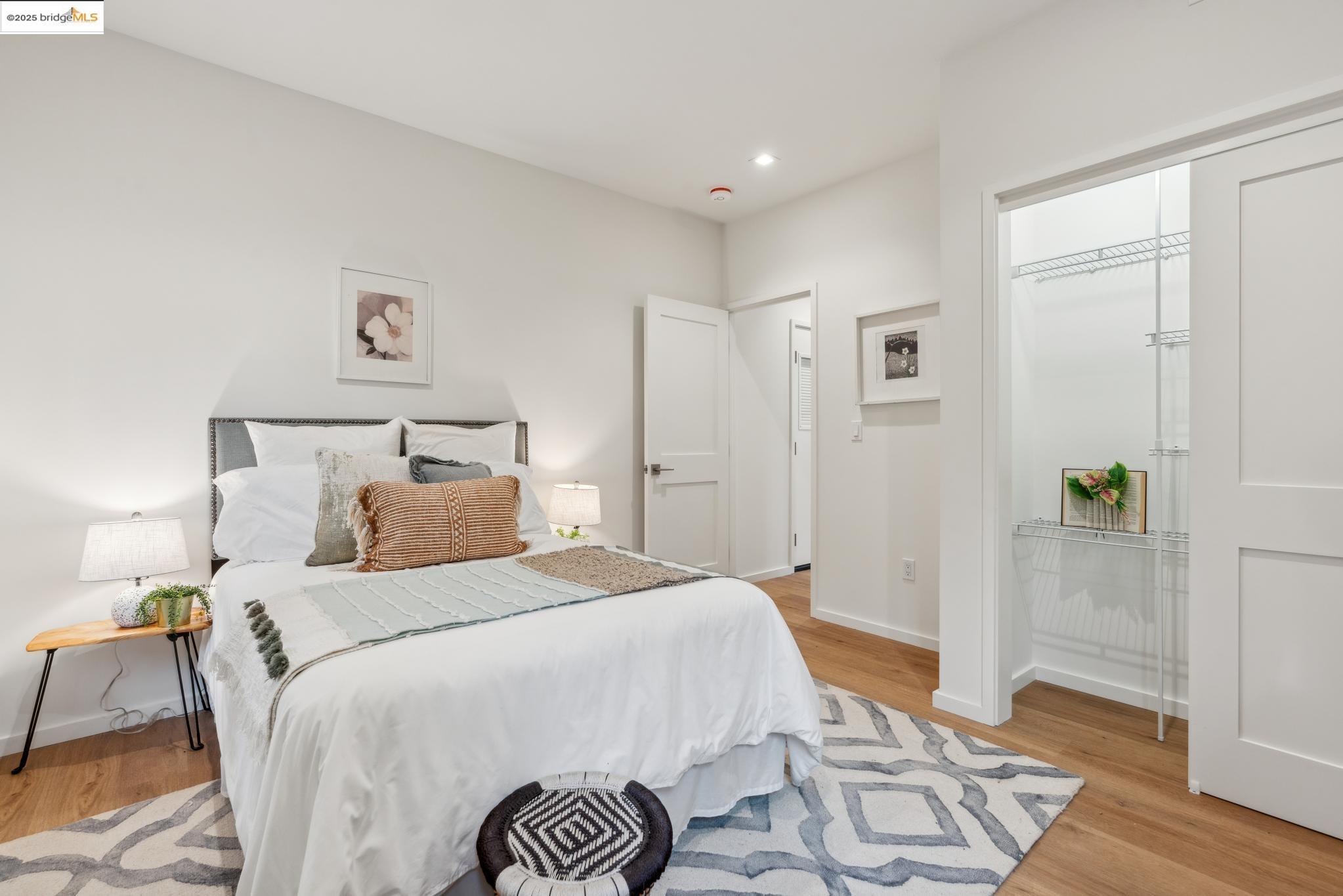 property-img