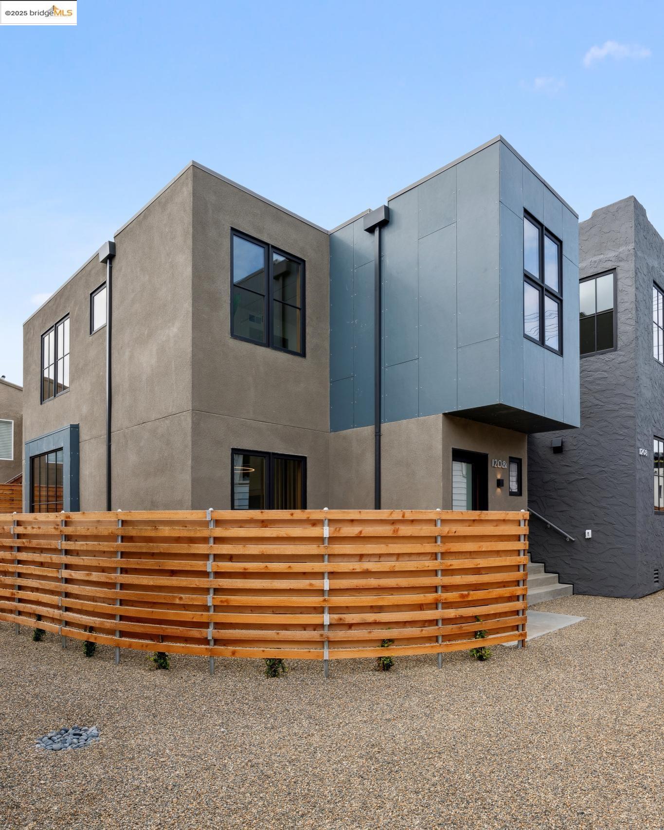 property-img