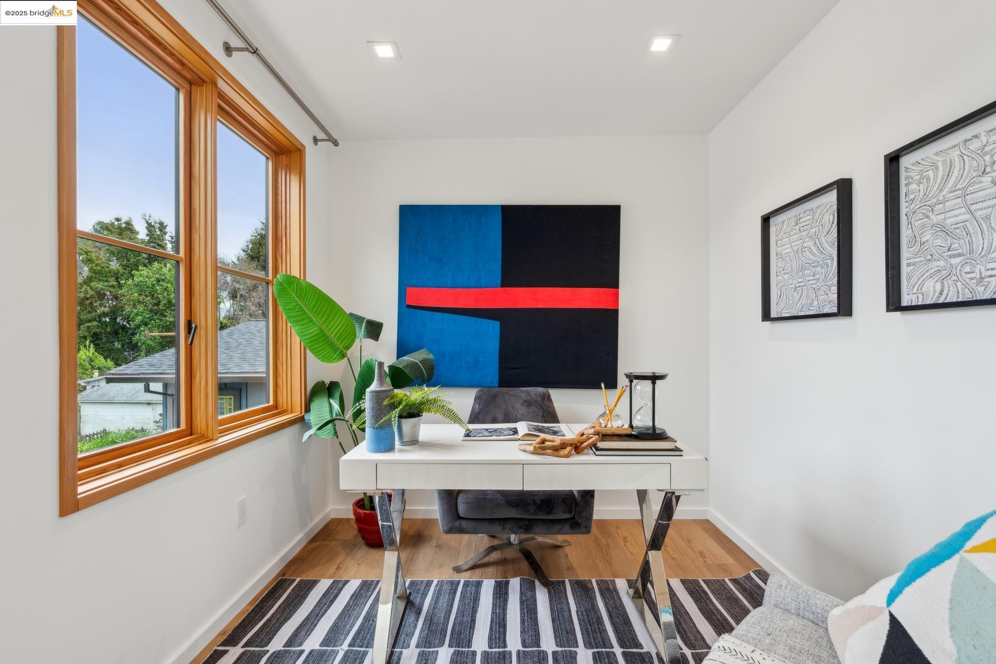 property-img