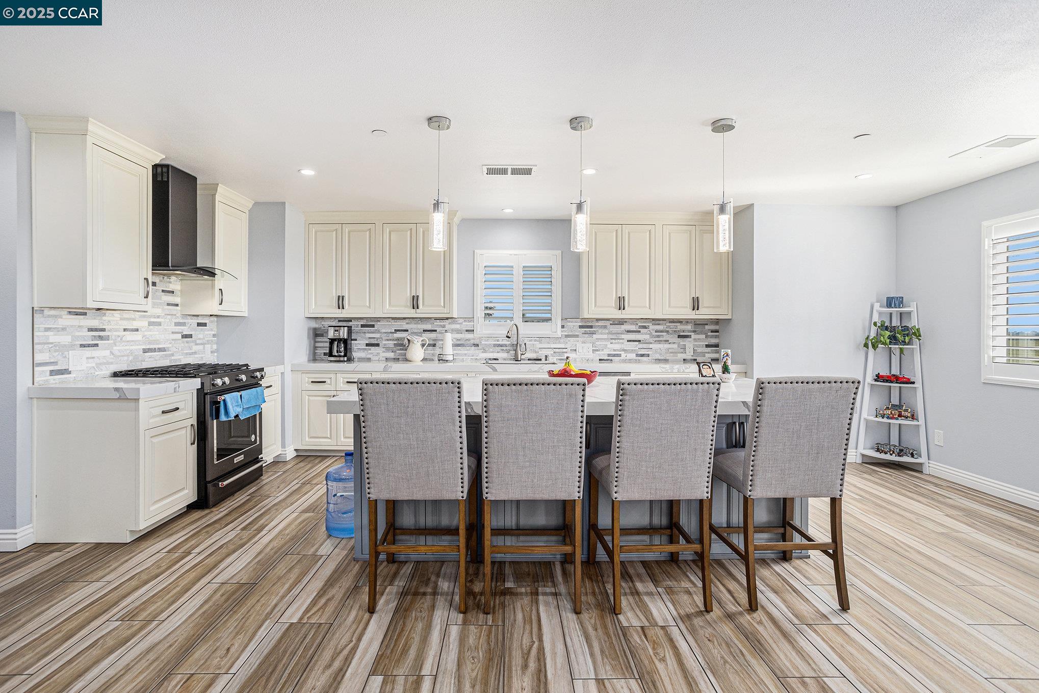 Detail Gallery Image 13 of 34 For 89 Homestead Rd, Tracy,  CA 95304 - 4 Beds | 2 Baths