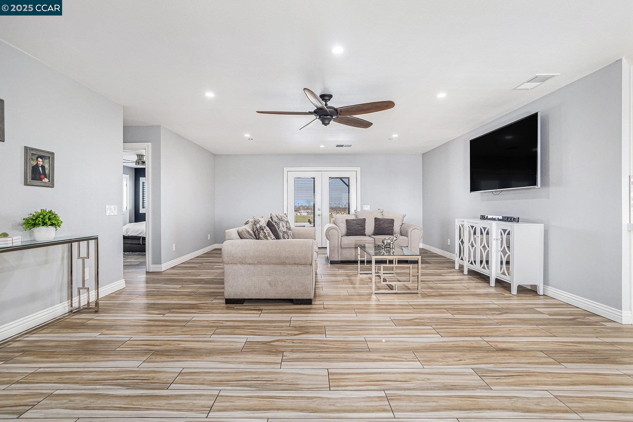 Detail Gallery Image 9 of 34 For 89 Homestead Rd, Tracy,  CA 95304 - 4 Beds | 2 Baths