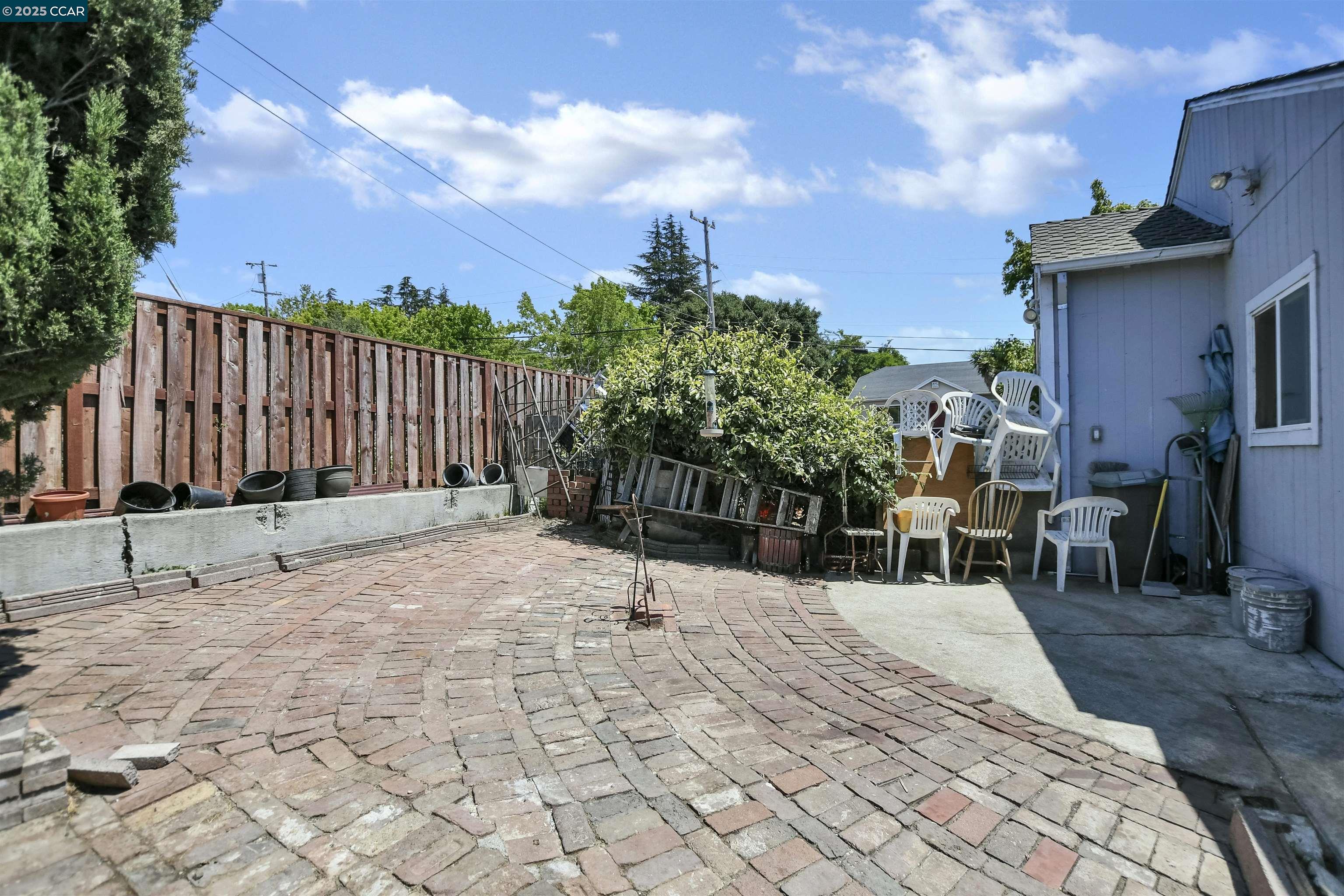 Detail Gallery Image 25 of 27 For 9899 Thermal Street, Oakland,  CA 94605-4864 - – Beds | – Baths