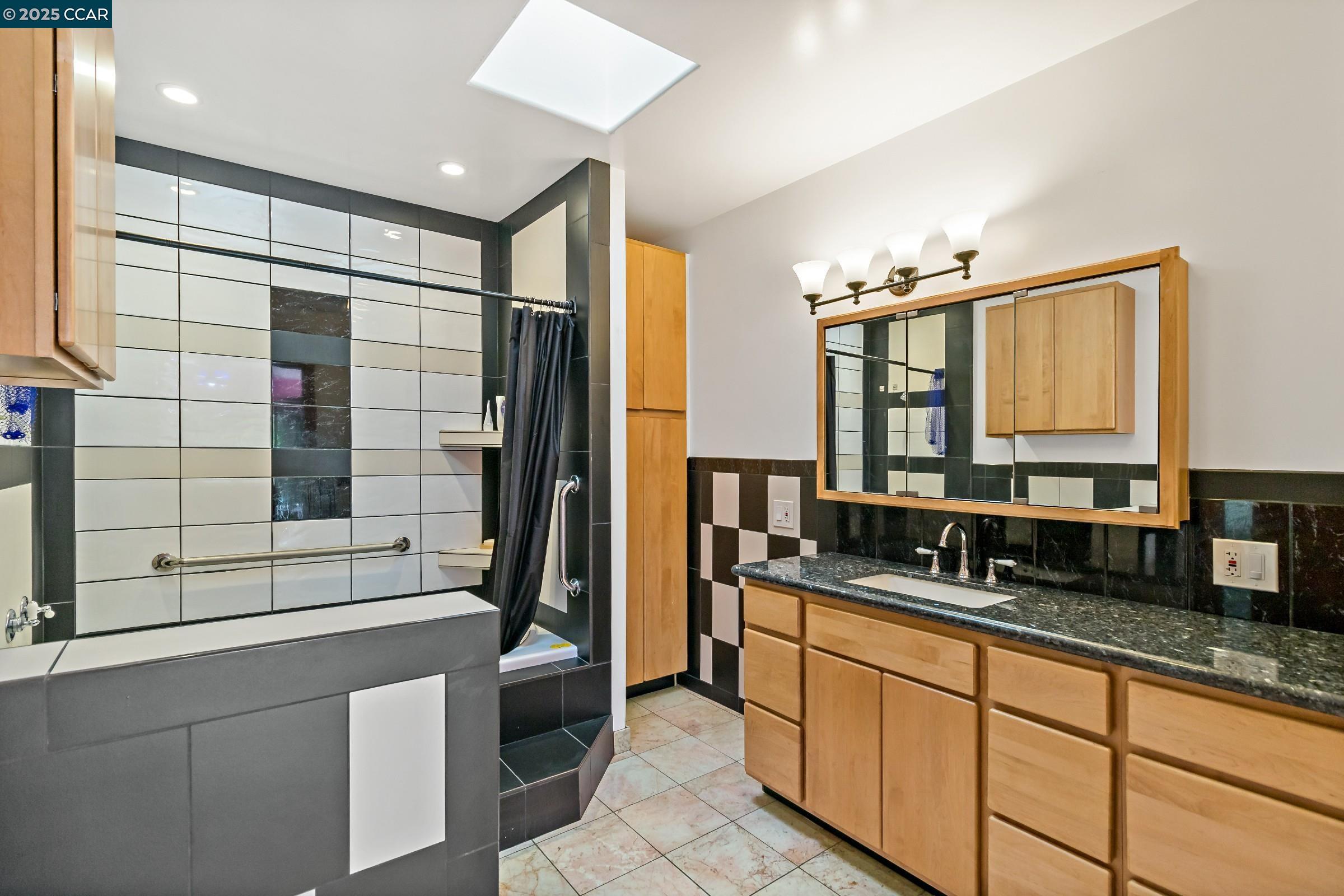 Detail Gallery Image 19 of 44 For 337 Bedal Ln, Campbell,  CA 95008 - 3 Beds | 3 Baths
