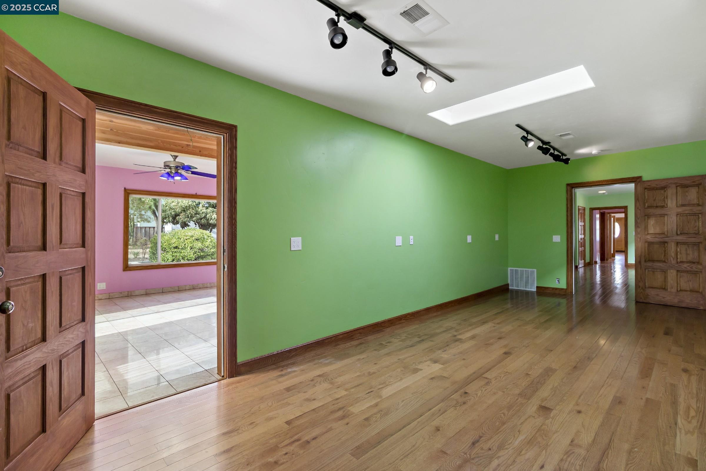 Detail Gallery Image 24 of 44 For 337 Bedal Ln, Campbell,  CA 95008 - 3 Beds | 3 Baths