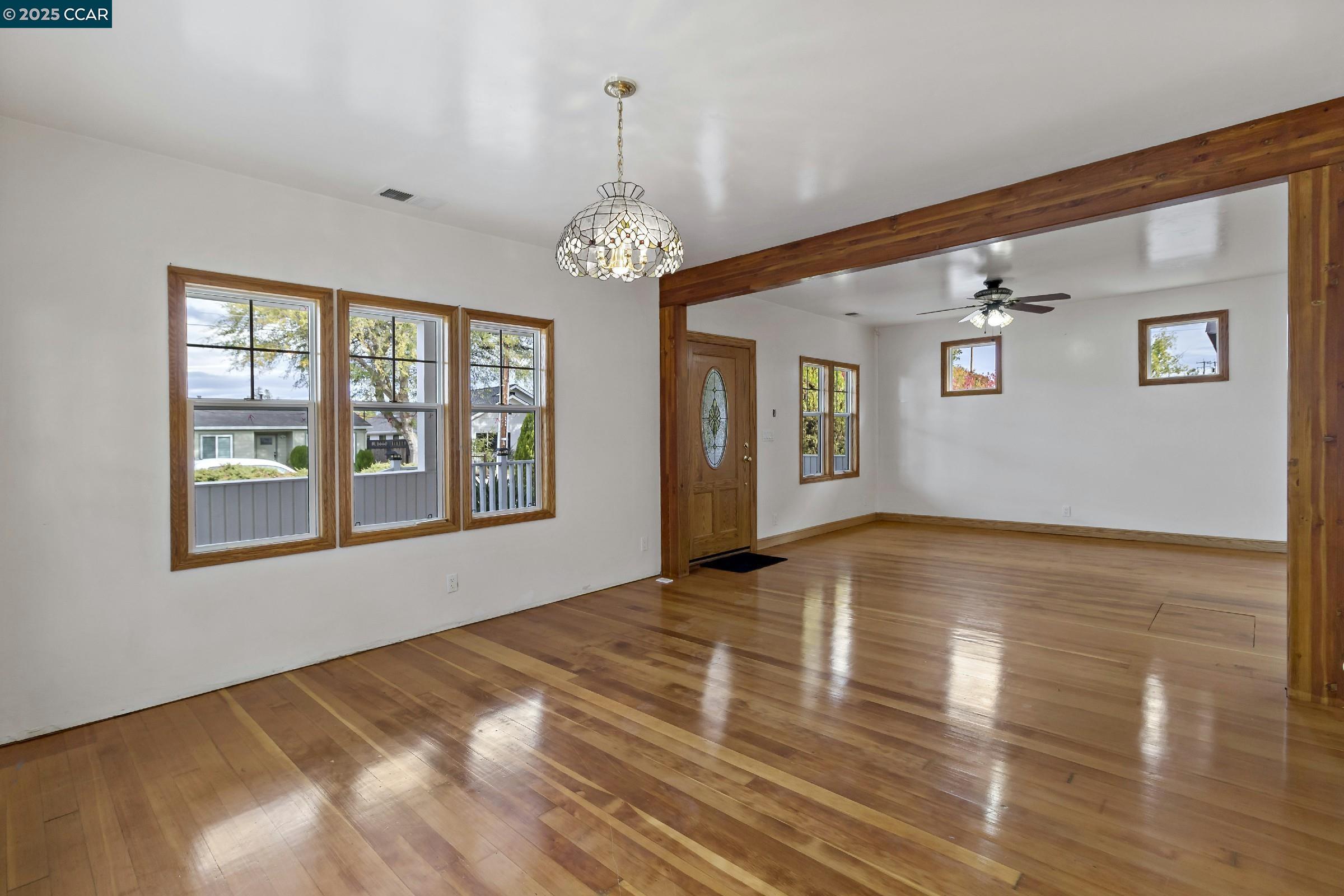 Detail Gallery Image 10 of 44 For 337 Bedal Ln, Campbell,  CA 95008 - 3 Beds | 3 Baths