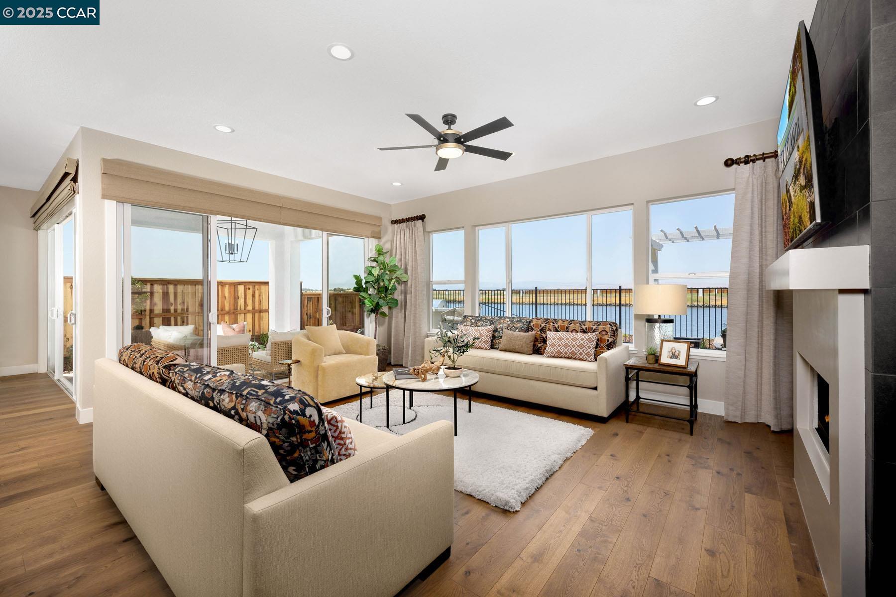 Detail Gallery Image 4 of 10 For 17657 Bushwick Lane, Lathrop,  CA 95330 - 5 Beds | 3 Baths