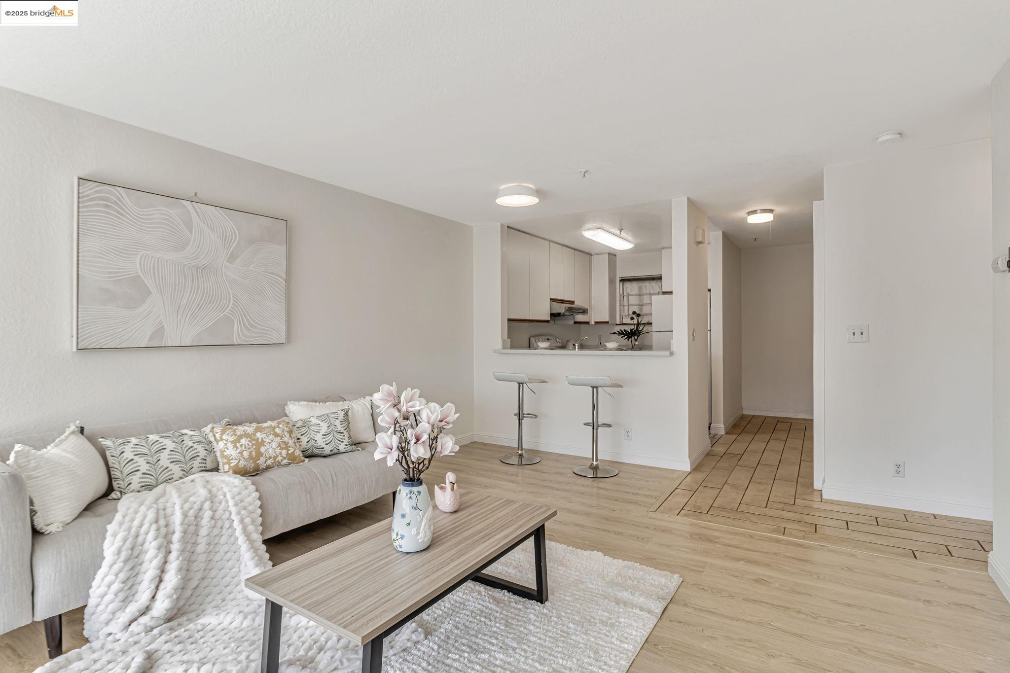 Photo #11: 41091988 Listing: Photo #11