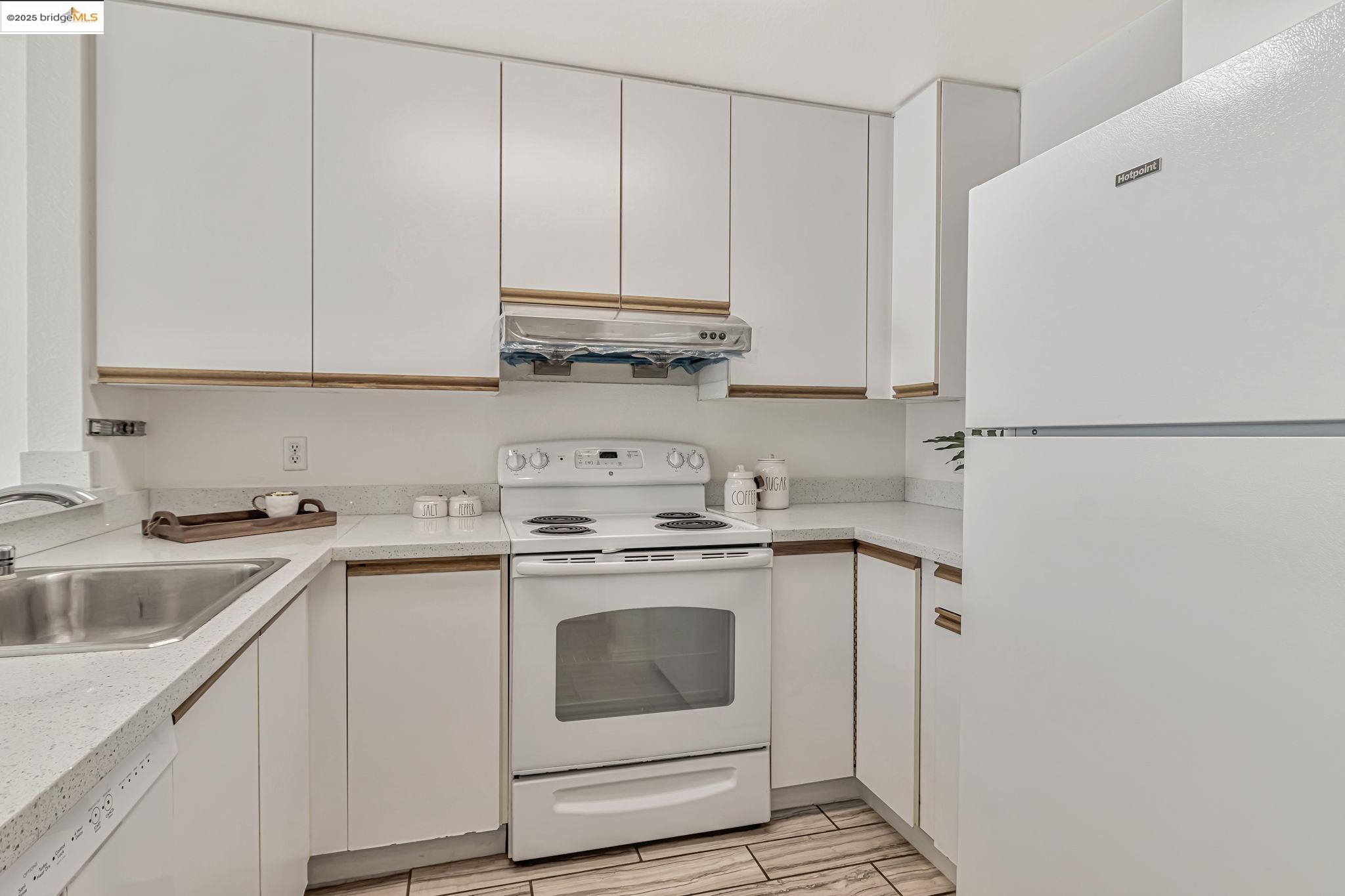 Photo #14: 41091988 Listing: Photo #14