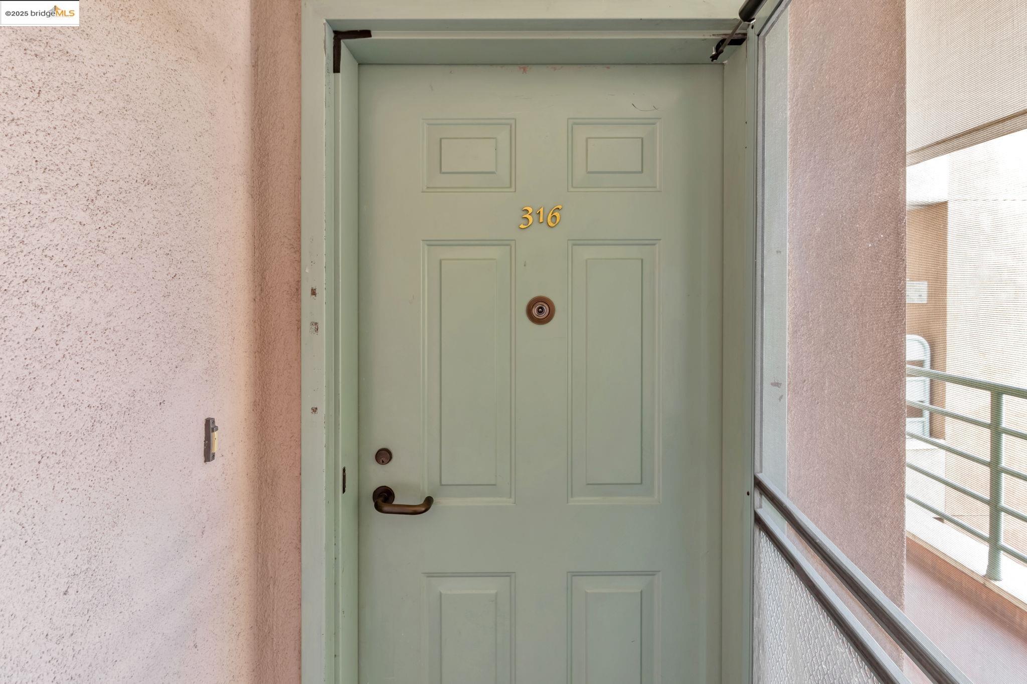 Photo #8: 41091988 Listing: Photo #8